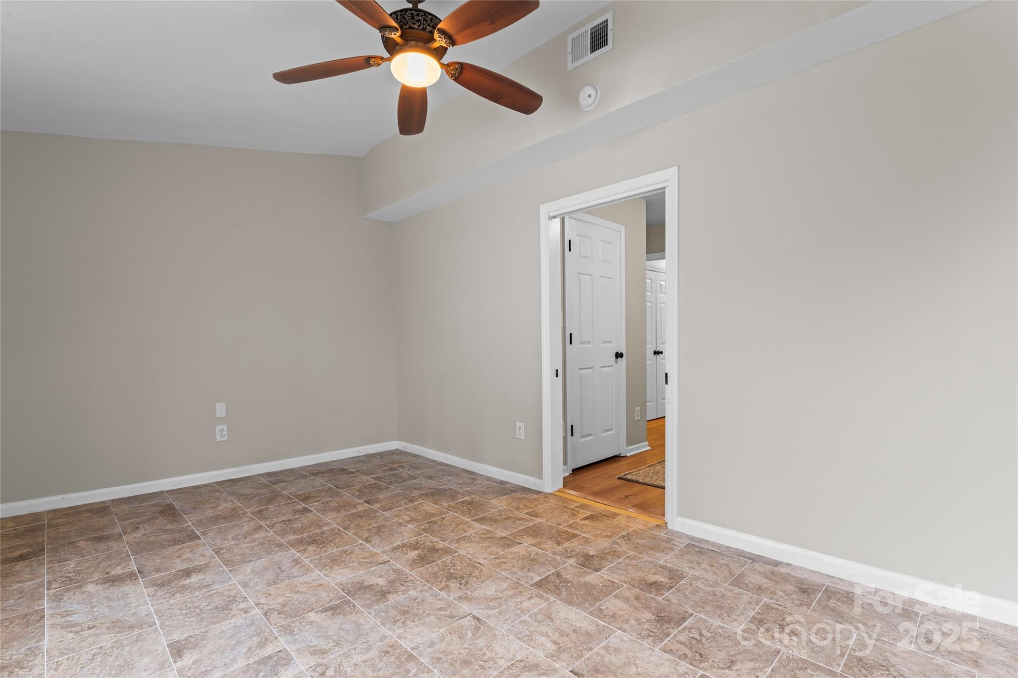 307 Tara Elizabeth Place 22 Property Photo 28