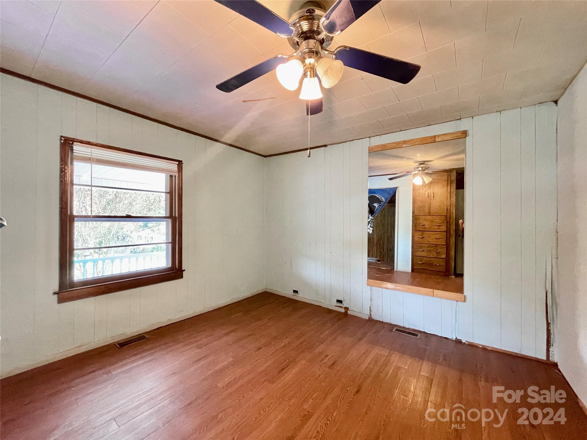 142 Swink Street Property Photo 14