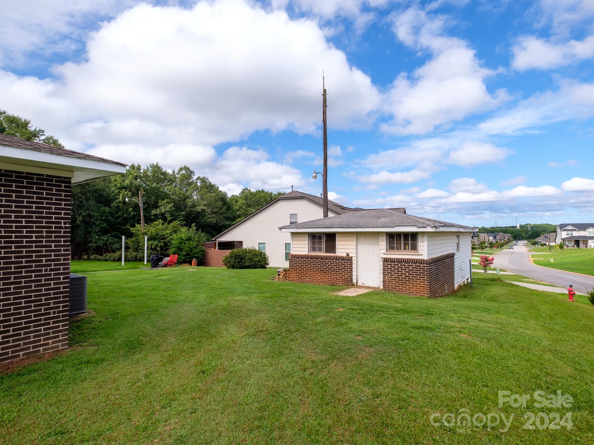 408 Pine Ridge Road Property Photo 3