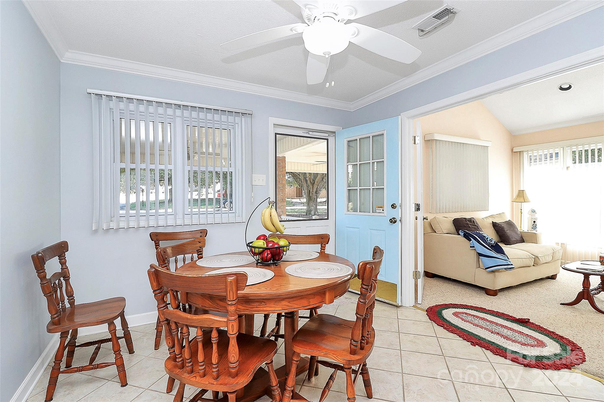 1811 Charter Drive Property Photo 9