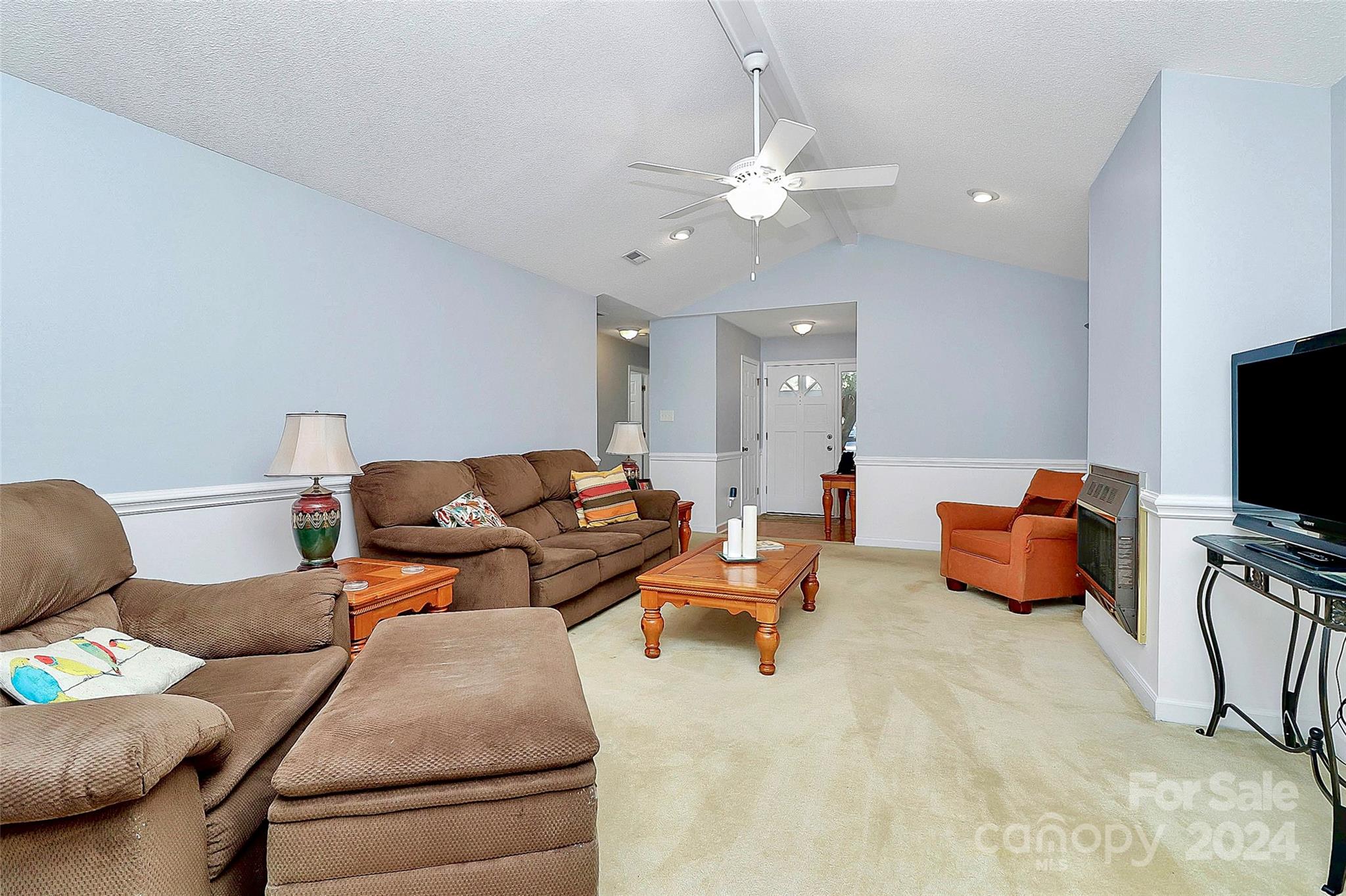 1811 Charter Drive Property Photo 14