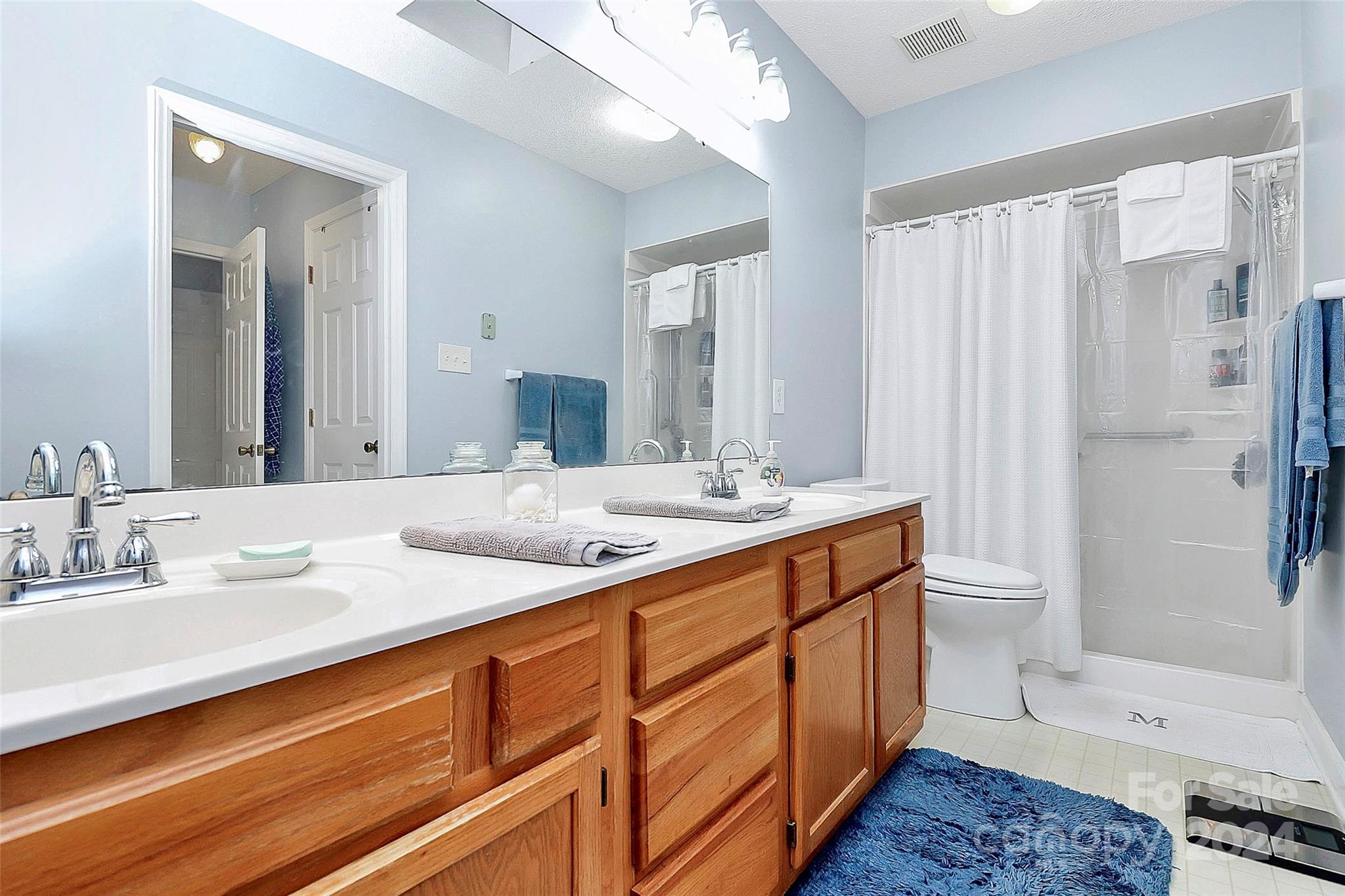 1811 Charter Drive Property Photo 24