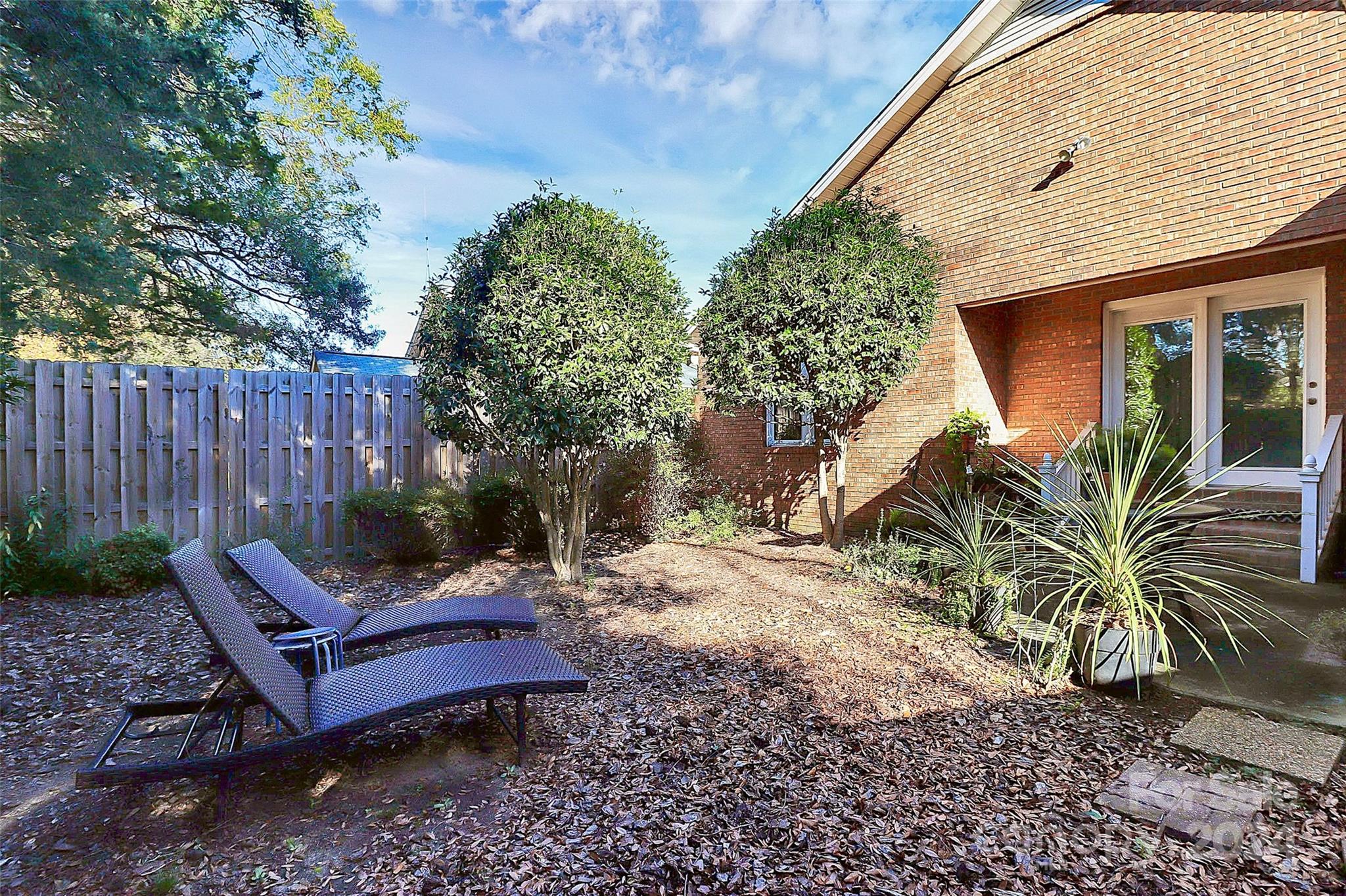 1811 Charter Drive Property Photo 26