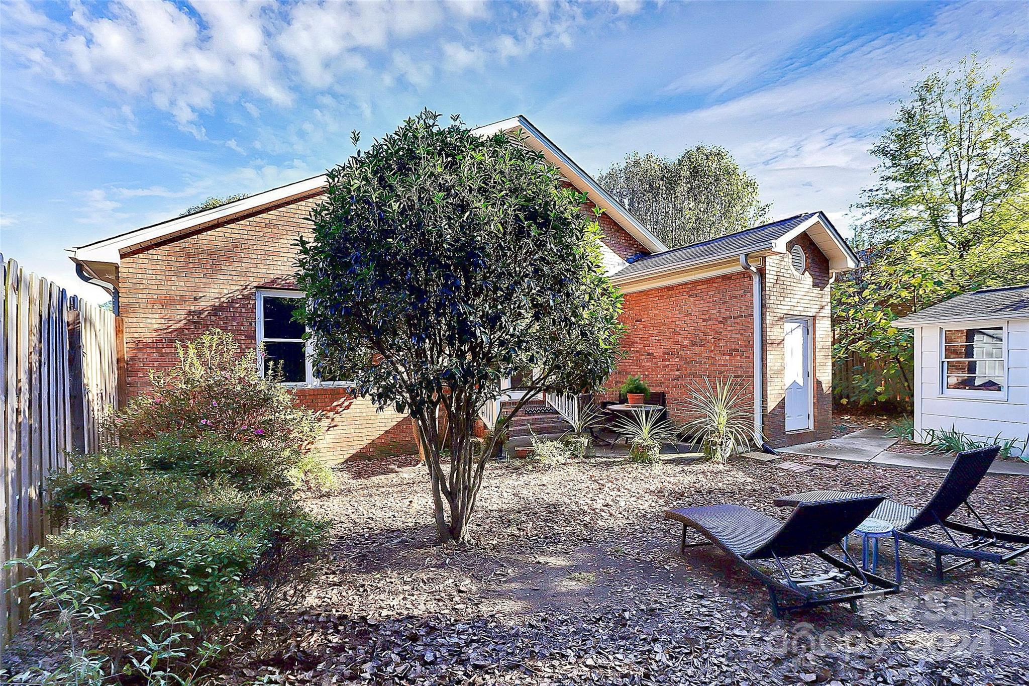 1811 Charter Drive Property Photo 27