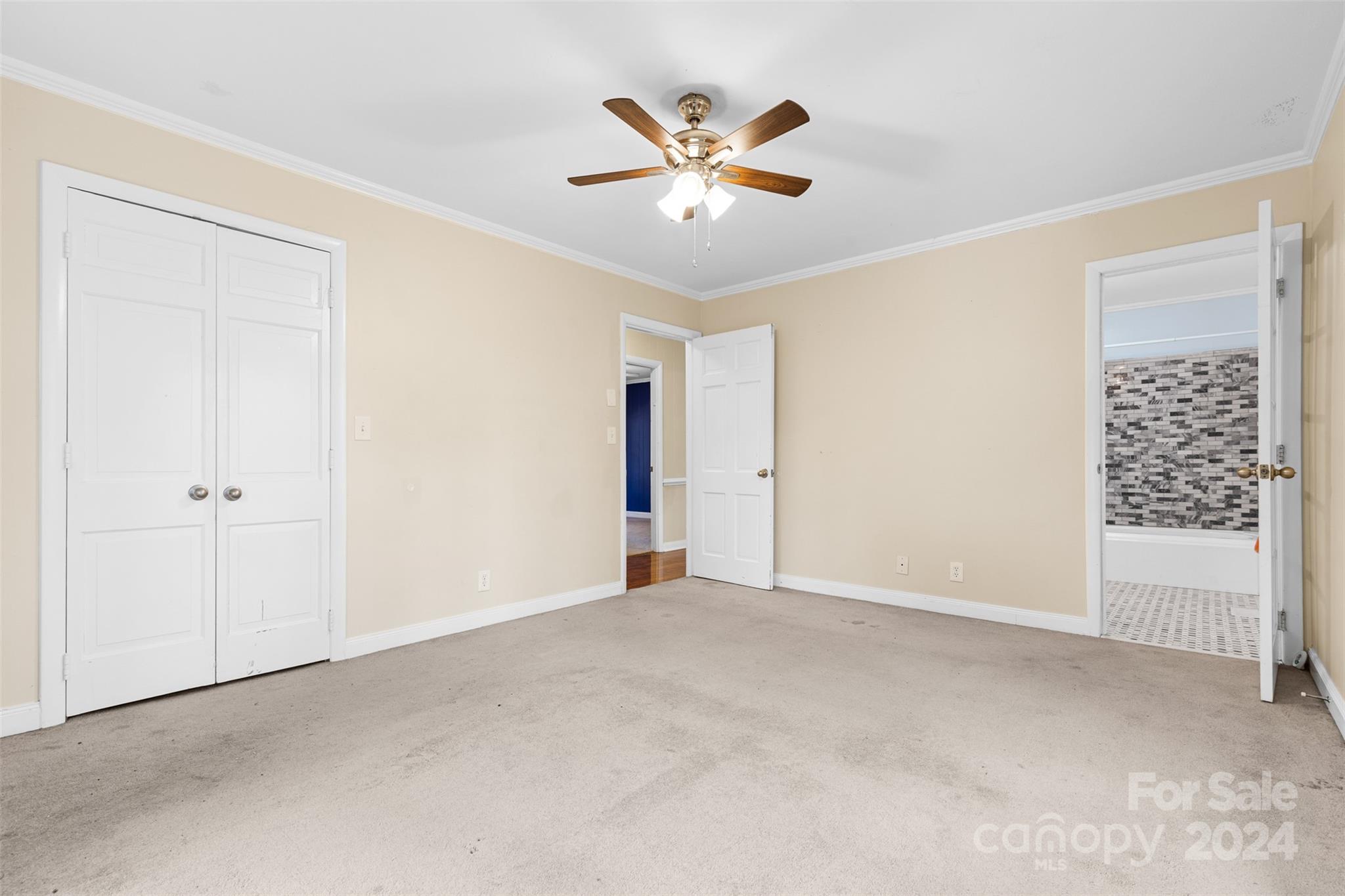 16695 Silver Road Property Photo 11