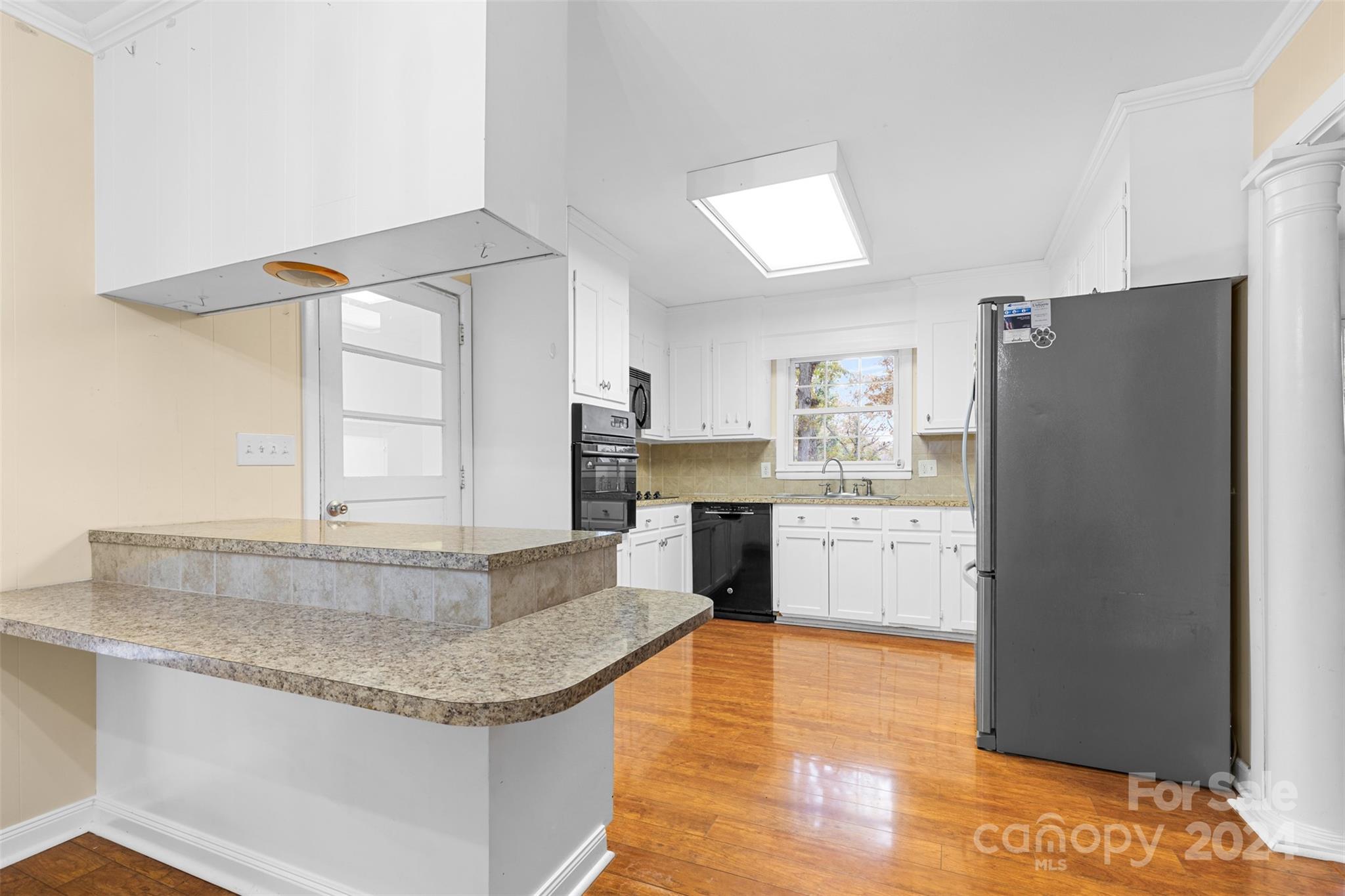 16695 Silver Road Property Photo 14