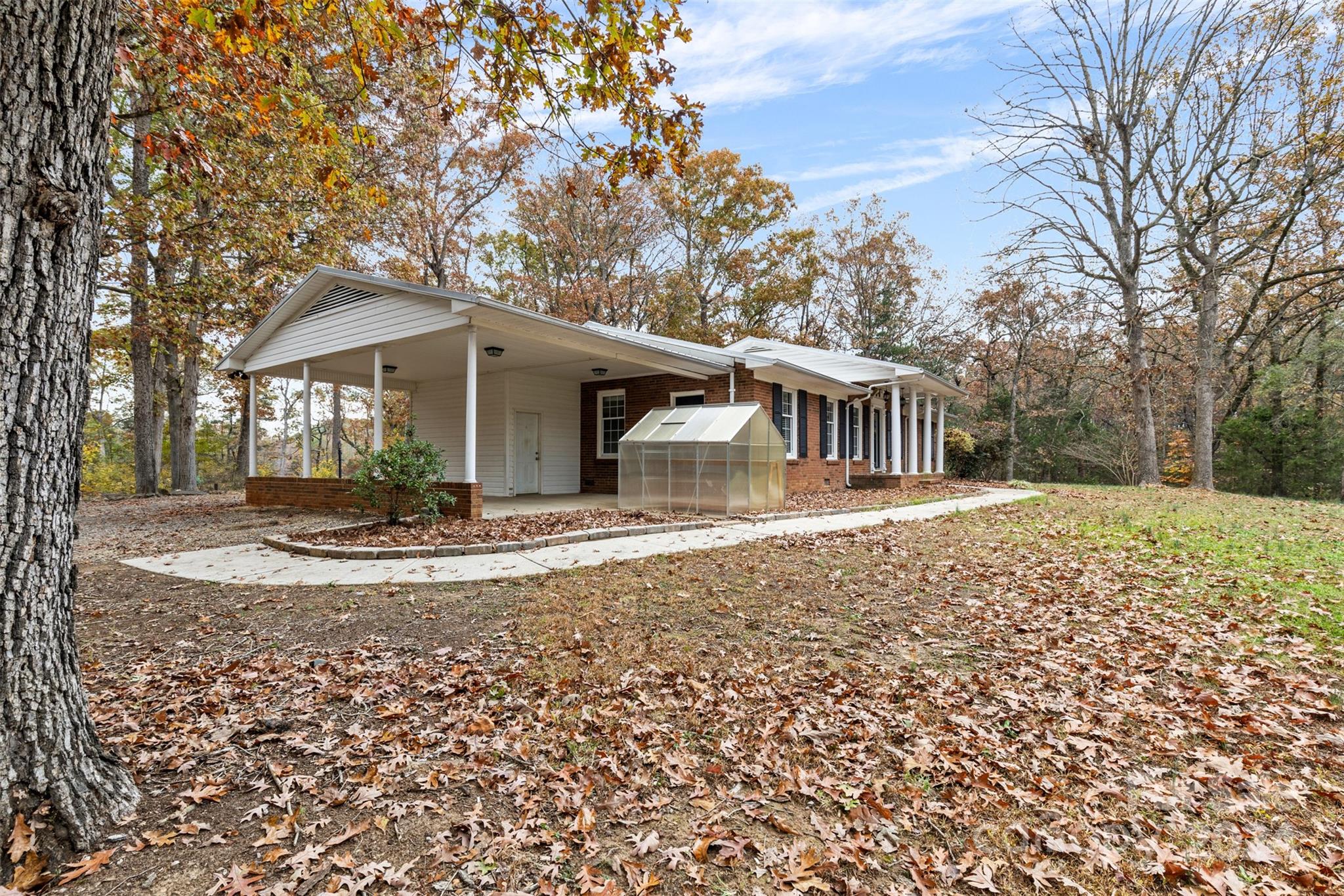 16695 Silver Road Property Photo 23