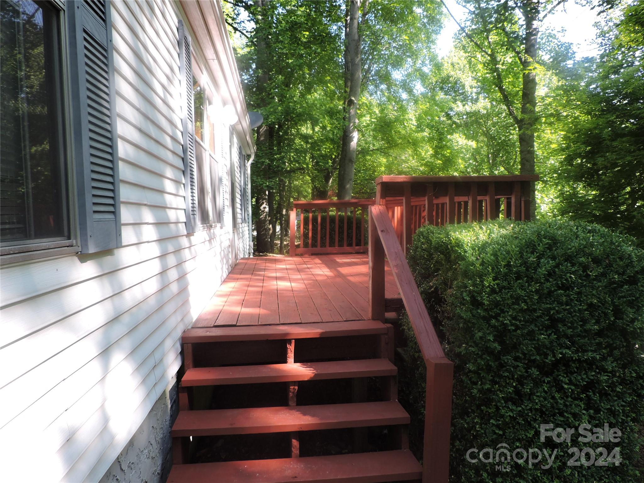 2271 Gouges Creek Road Property Photo 5