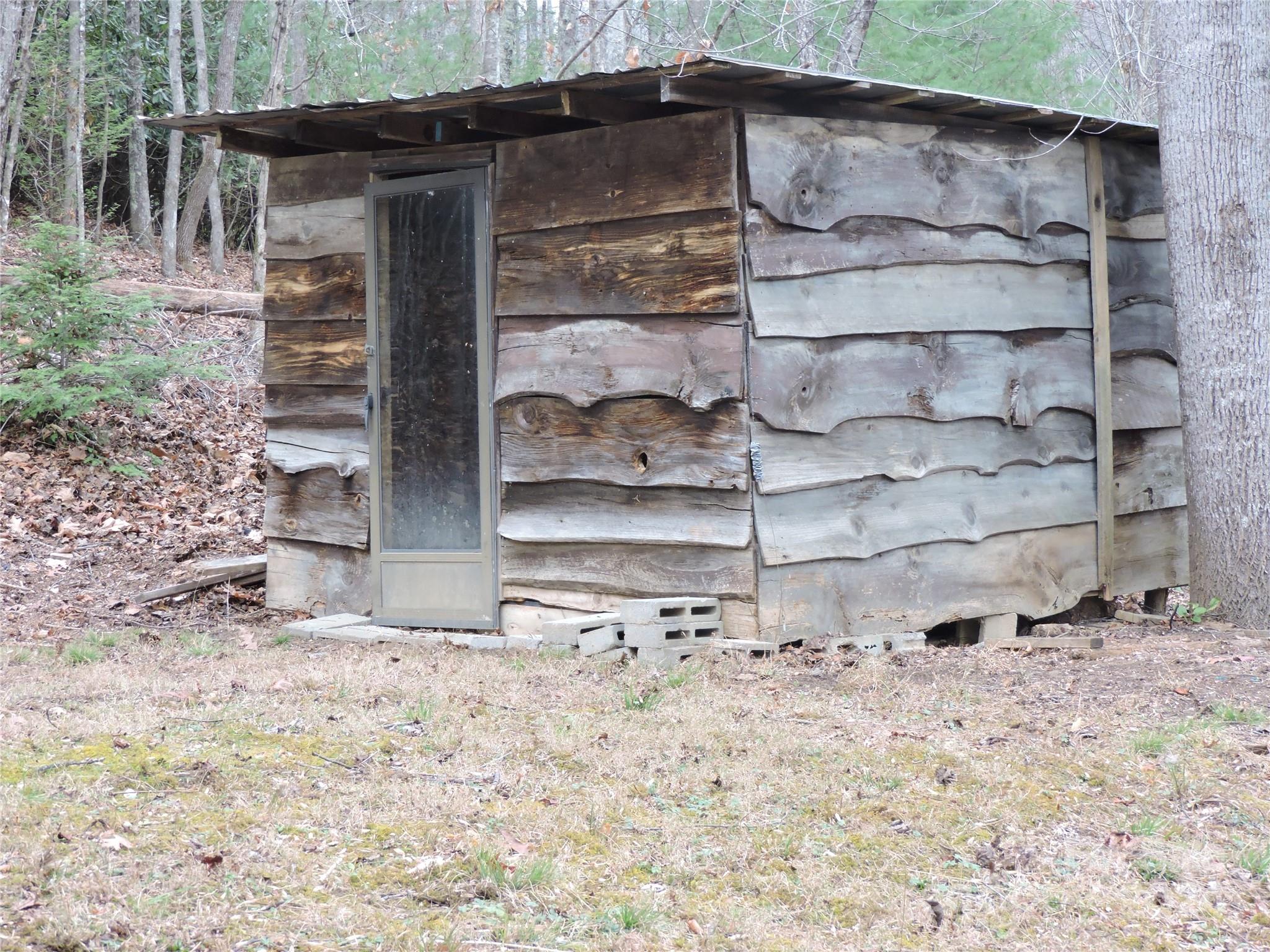 2271 Gouges Creek Road Property Photo 8