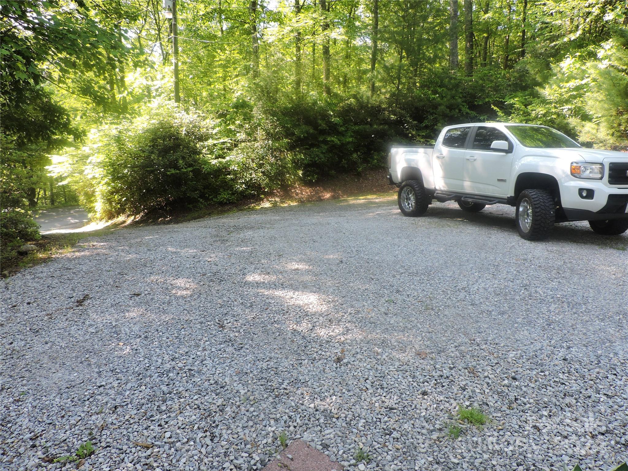 2271 Gouges Creek Road Property Photo 11
