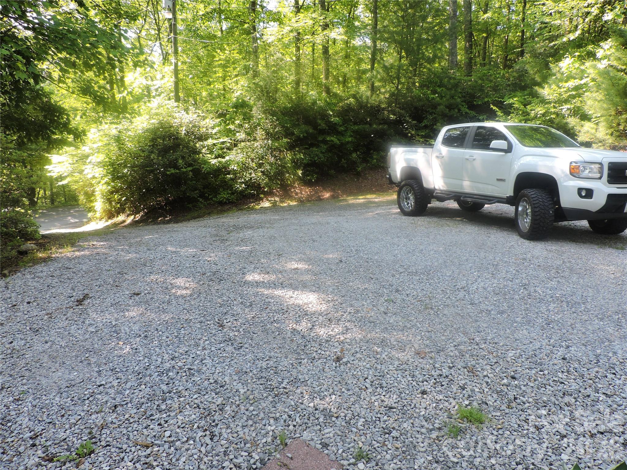 2271 Gouges Creek Road Property Photo 11