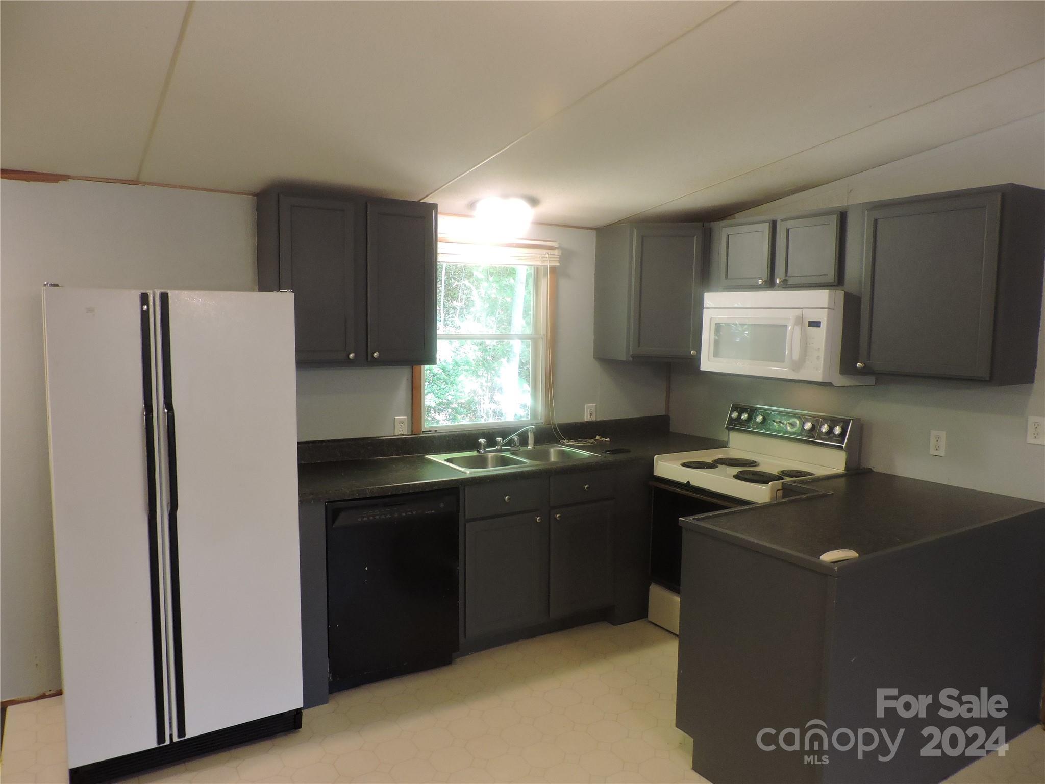 2271 Gouges Creek Road Property Photo 14
