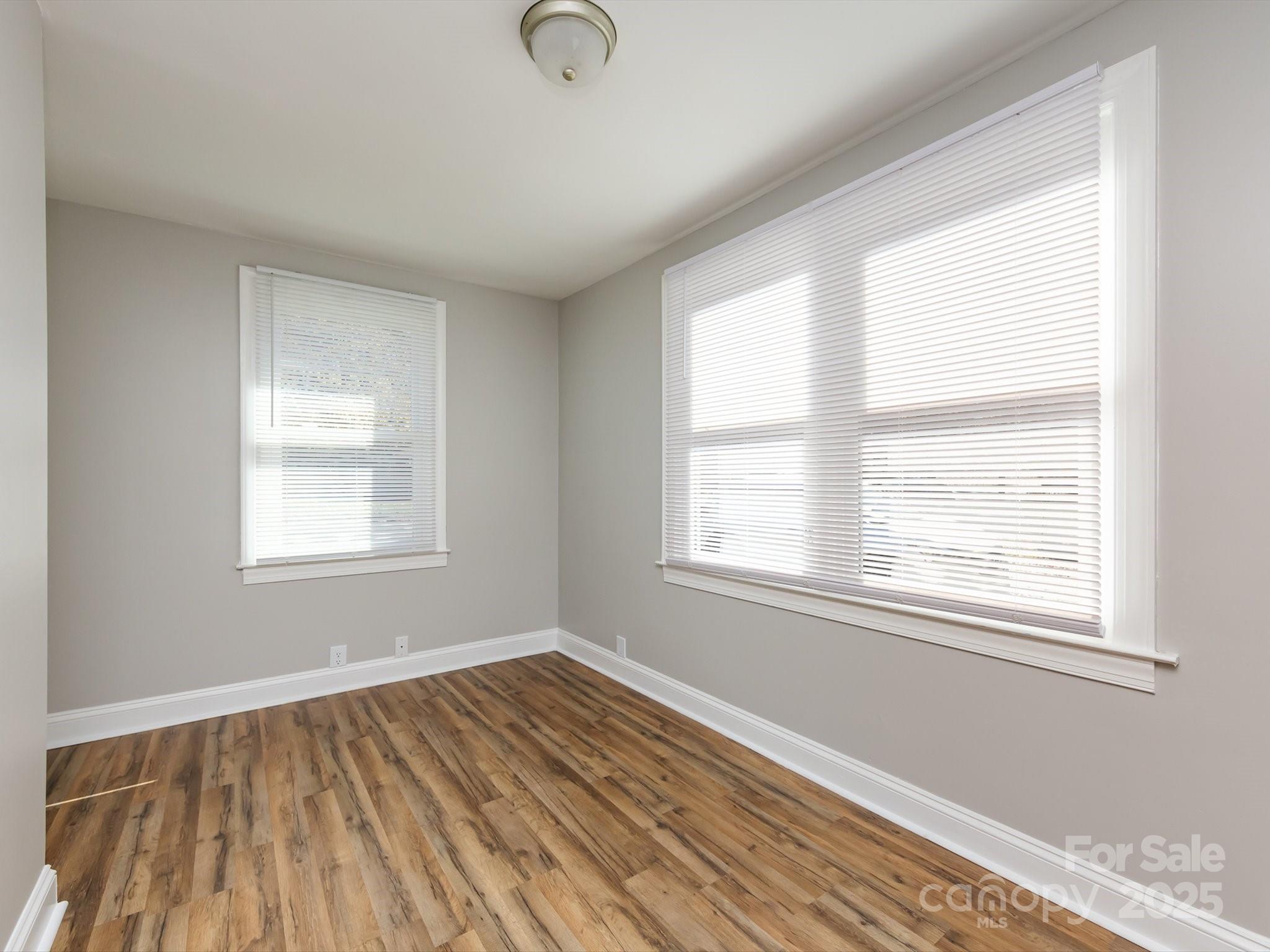 406 Harris Lane Property Photo 18