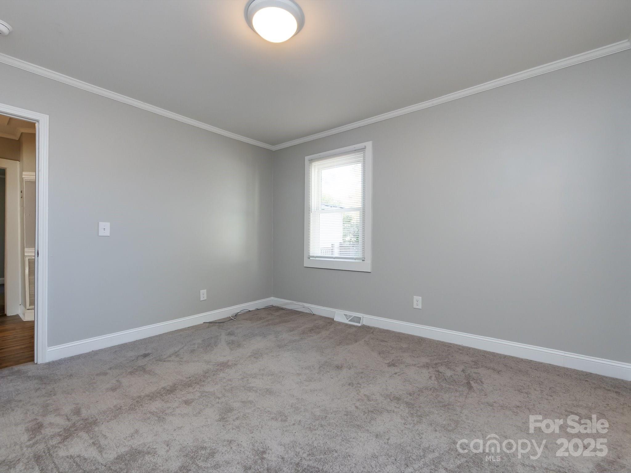 406 Harris Lane Property Photo 33