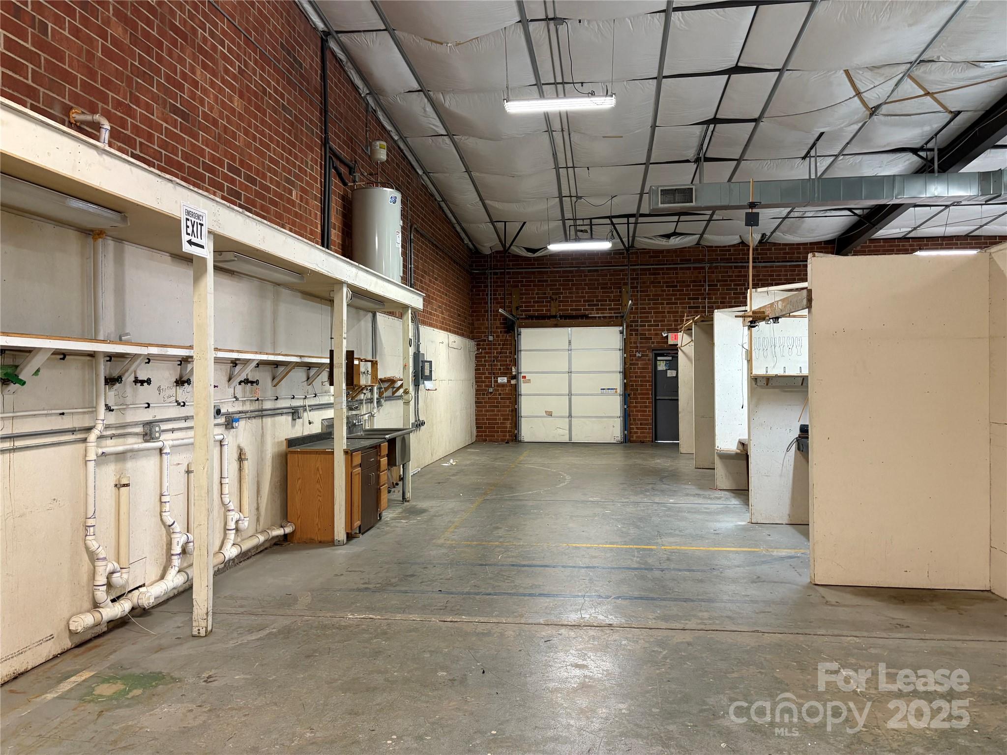 2520 W Roosevelt Boulevard Property Photo 8