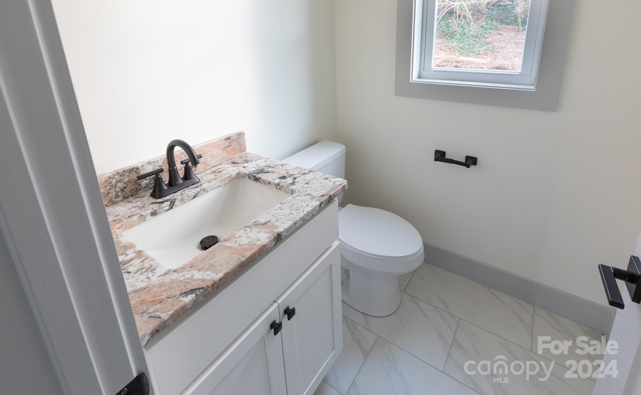 71 Oakley Road Property Photo 12
