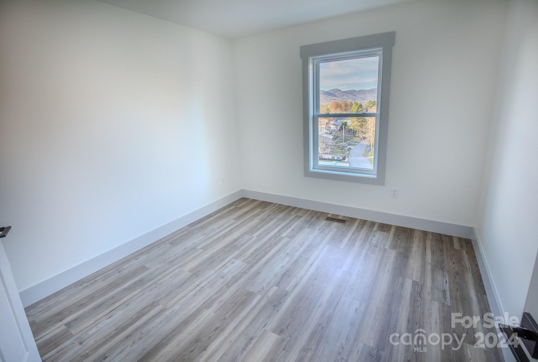 71 Oakley Road Property Photo 19