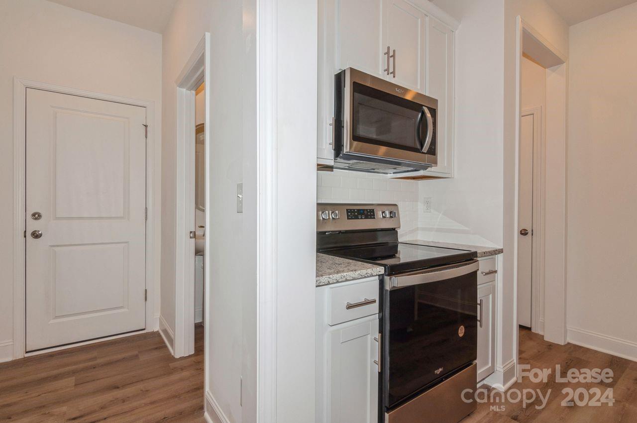 4005 Crooked Spruce Court Property Photo 7