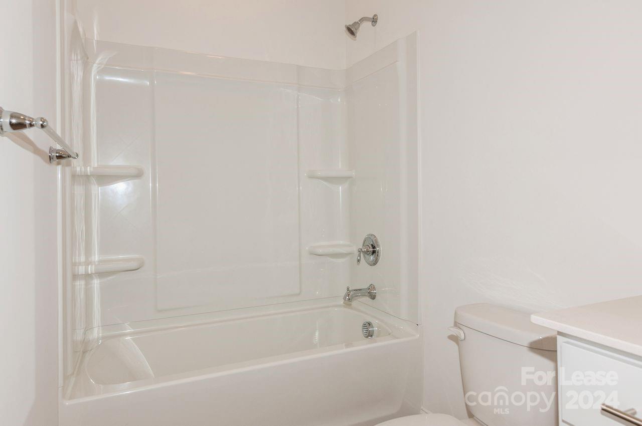 4005 Crooked Spruce Court Property Photo 20