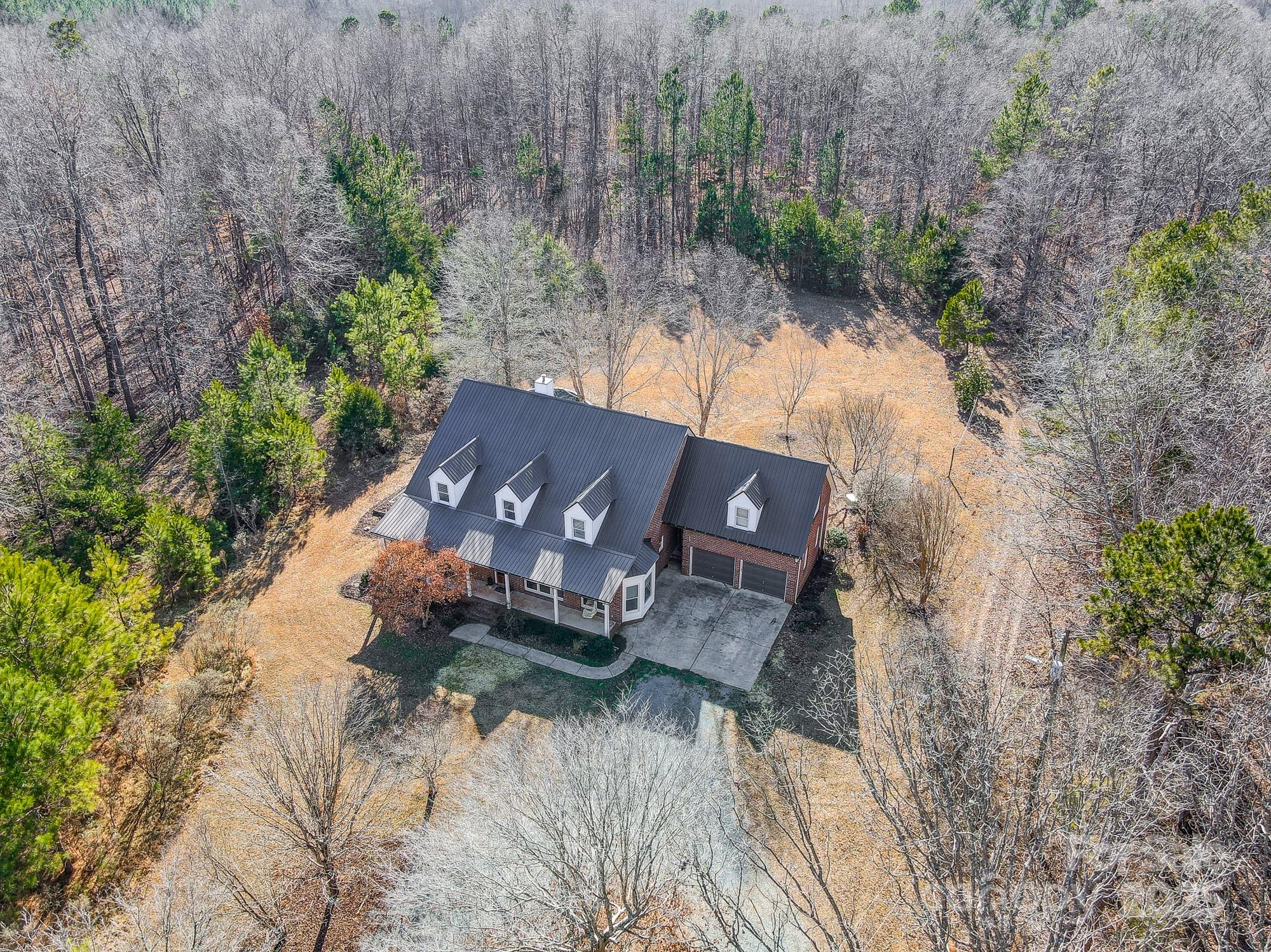 6610 Rolling Ridge Drive Property Photo 6