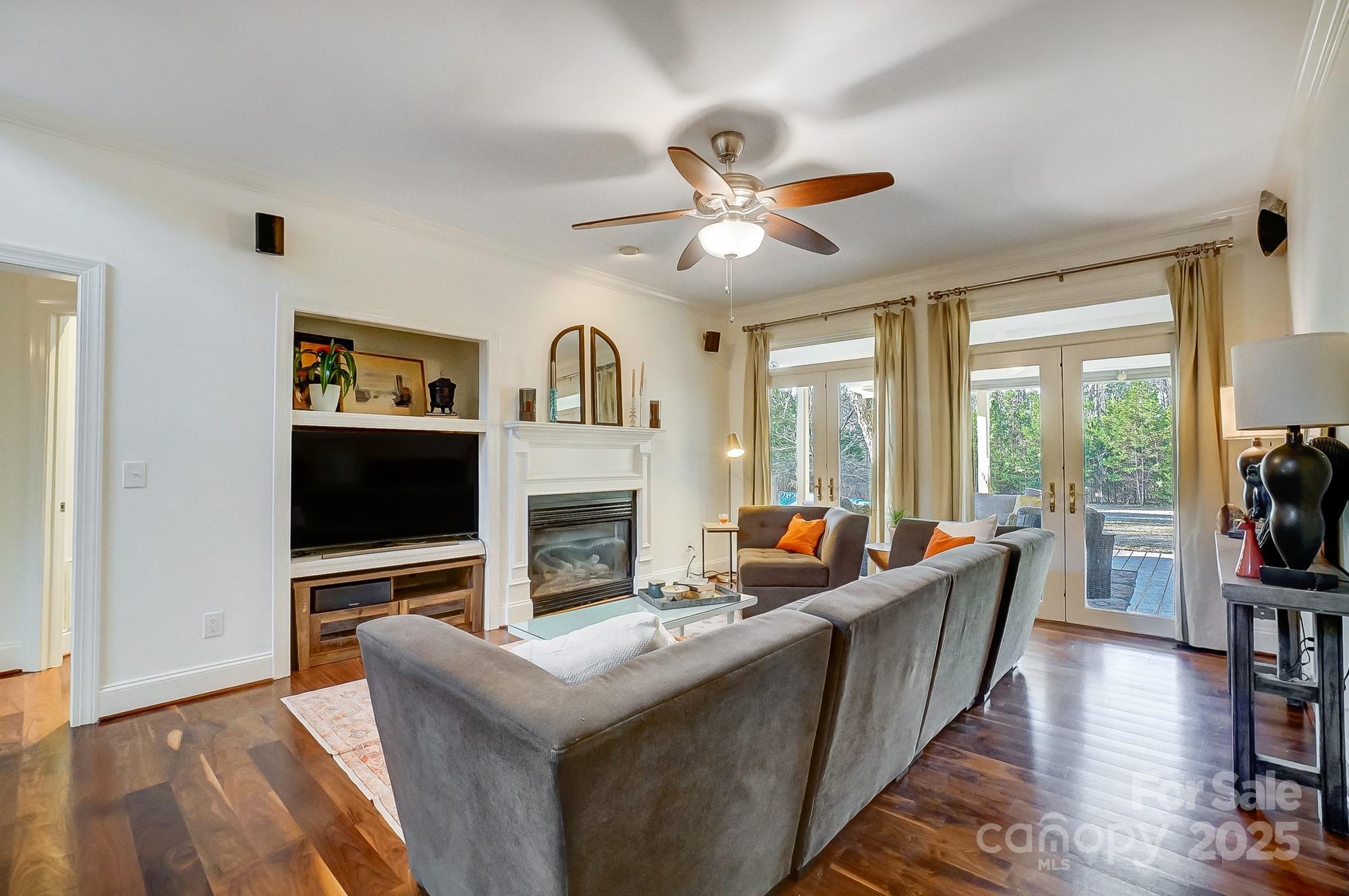 6610 Rolling Ridge Drive Property Photo 14