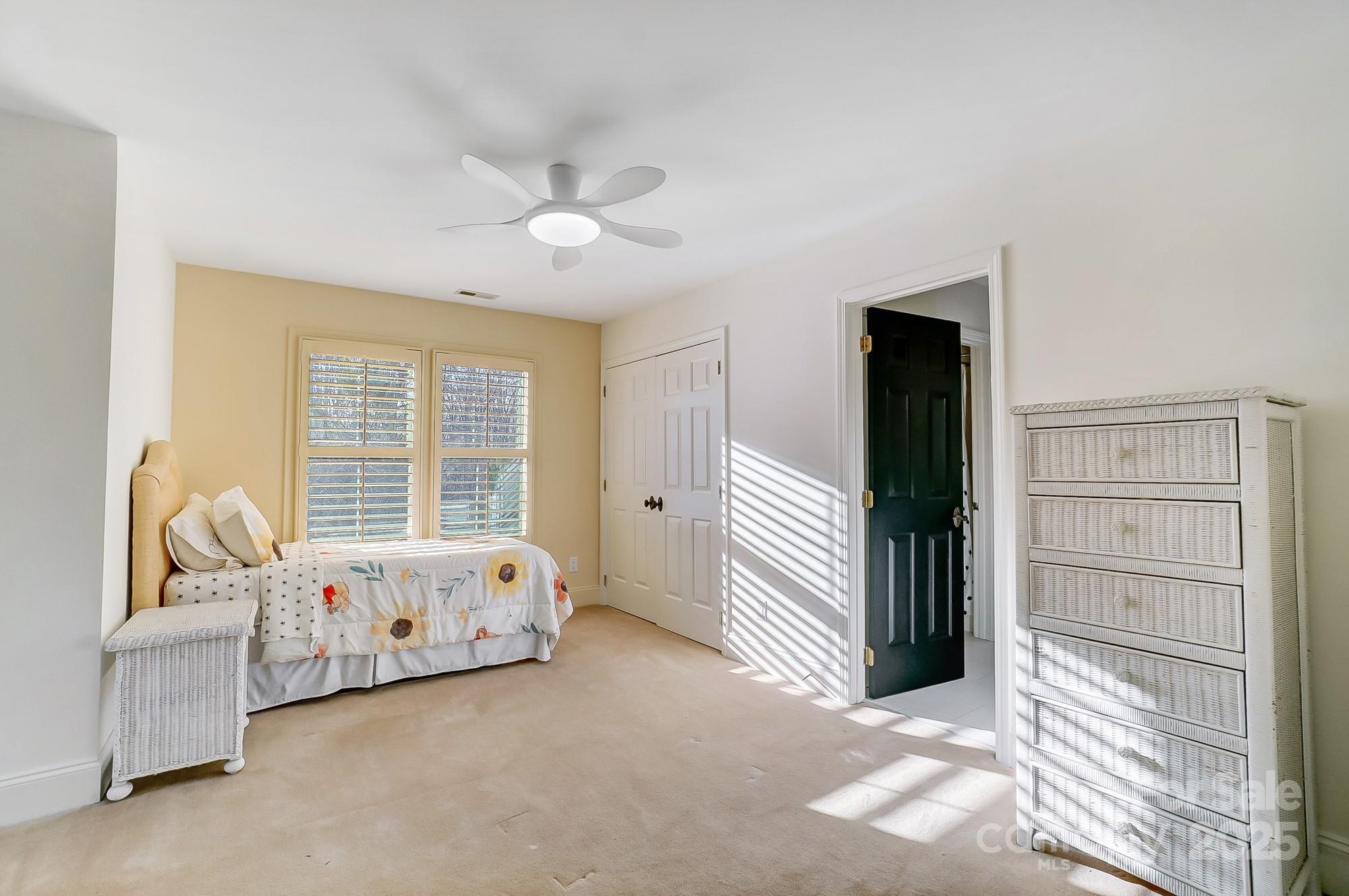 6610 Rolling Ridge Drive Property Photo 28