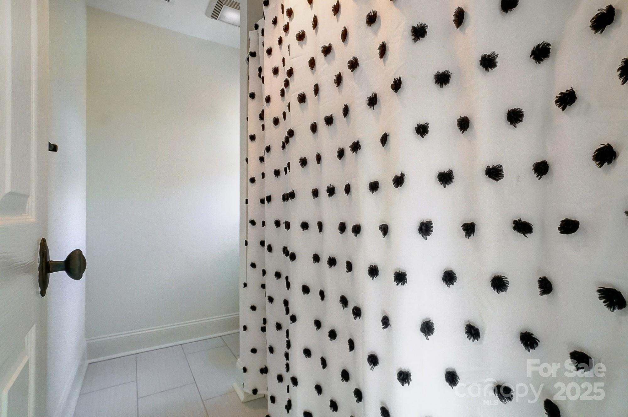 6610 Rolling Ridge Drive Property Photo 31