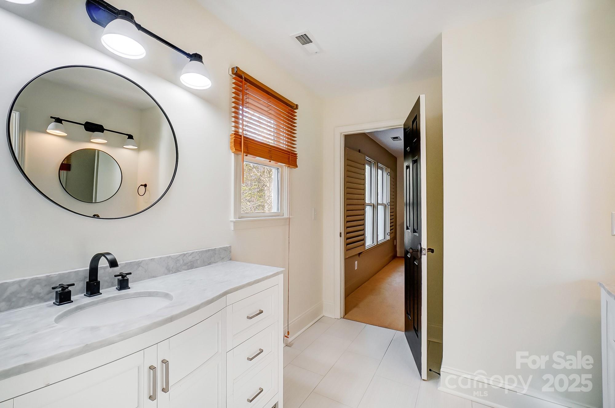 6610 Rolling Ridge Drive Property Photo 32
