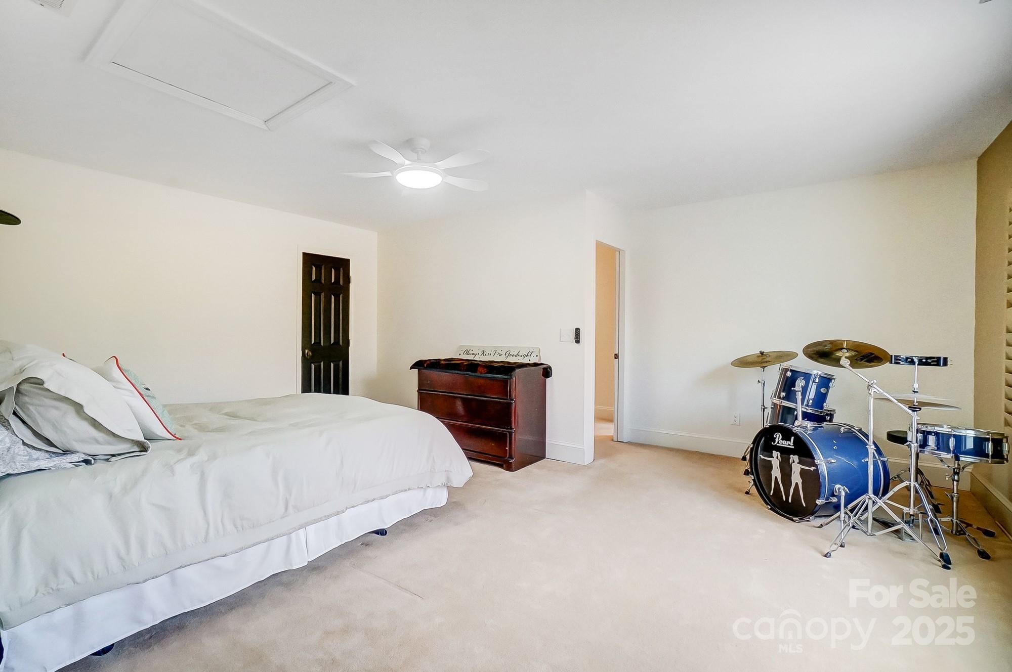 6610 Rolling Ridge Drive Property Photo 35