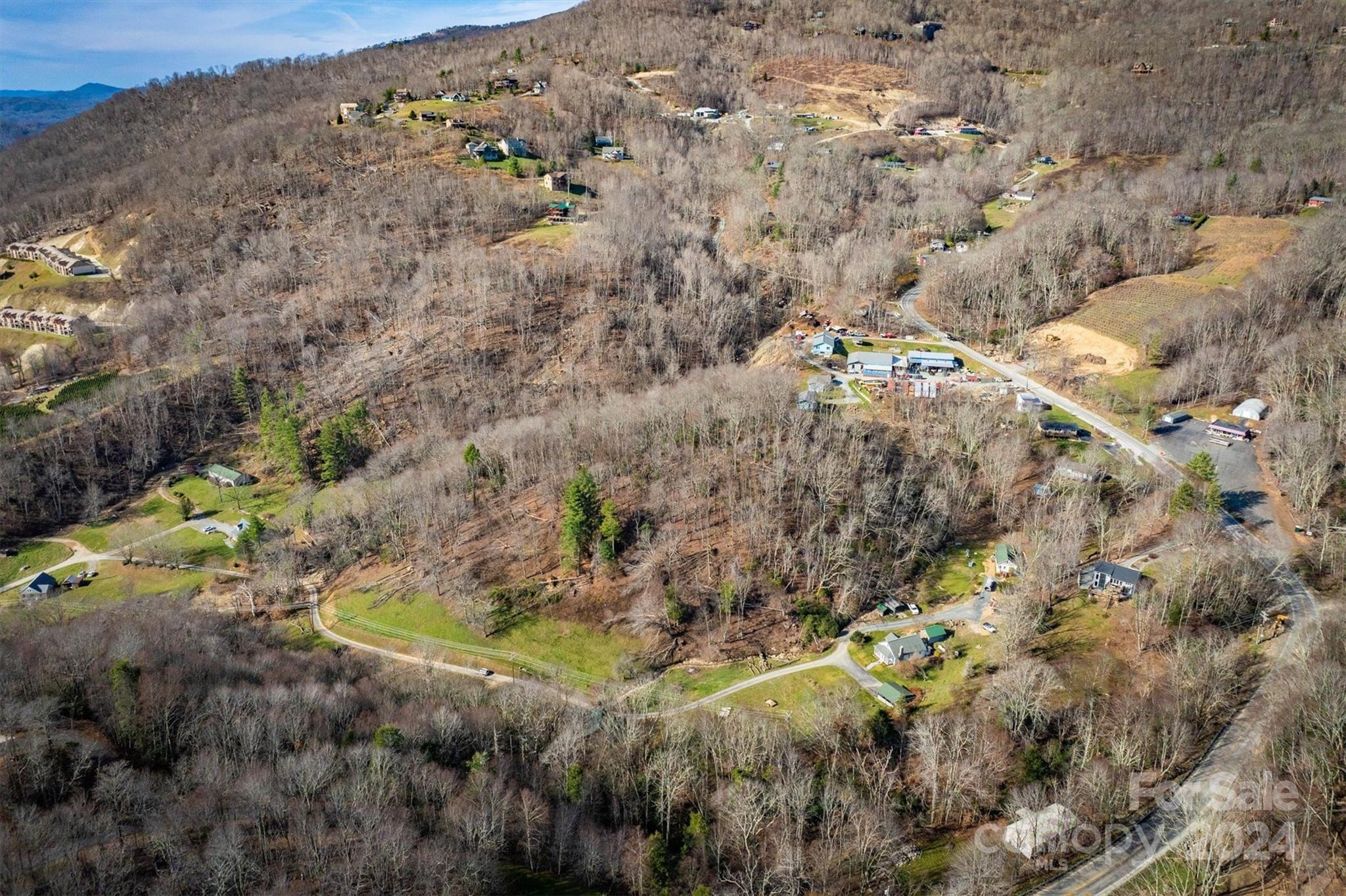 344 & 348 Tumbling Brook Drive Property Photo 6
