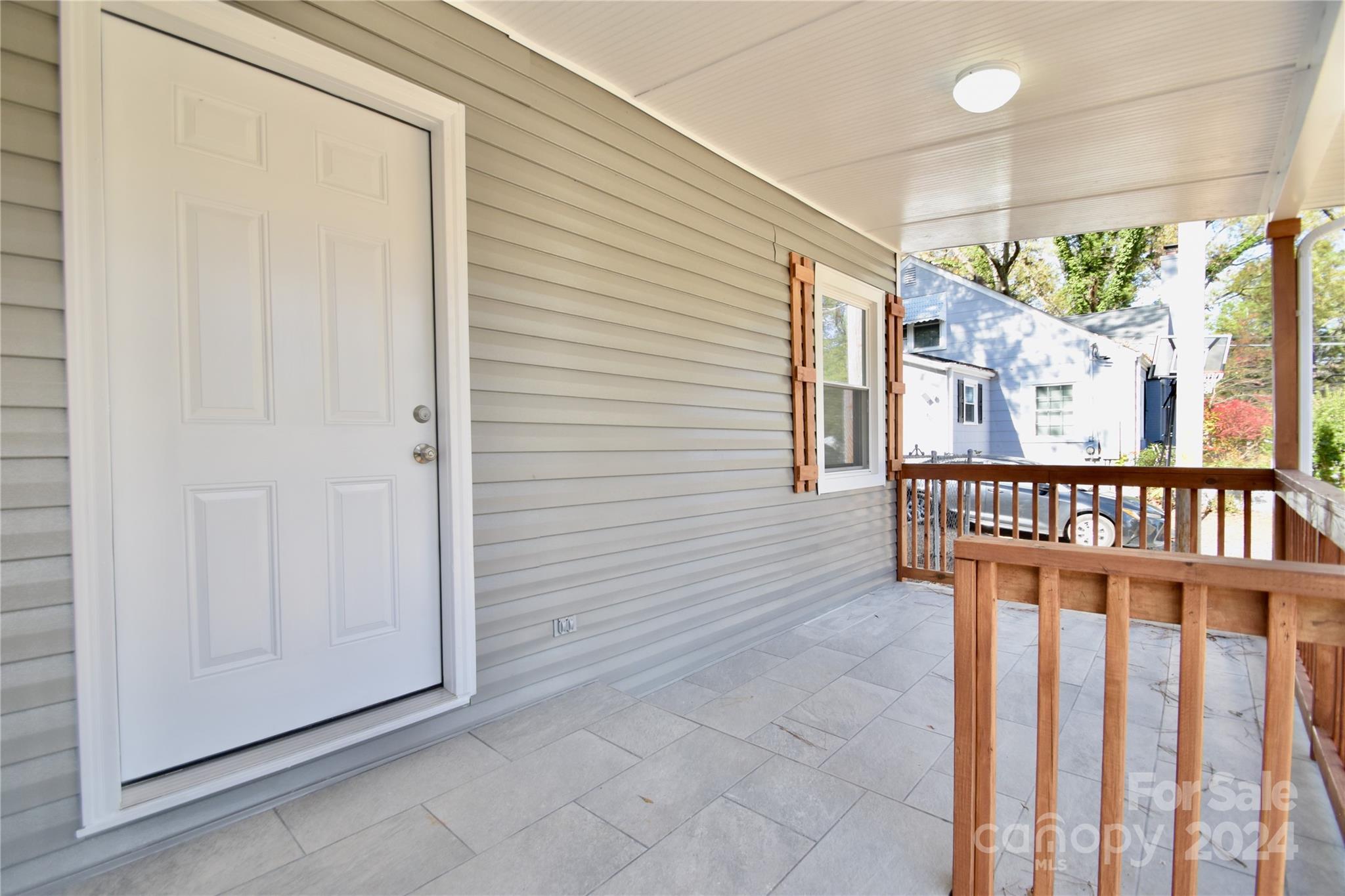 403 N Ransom Street Property Photo 2