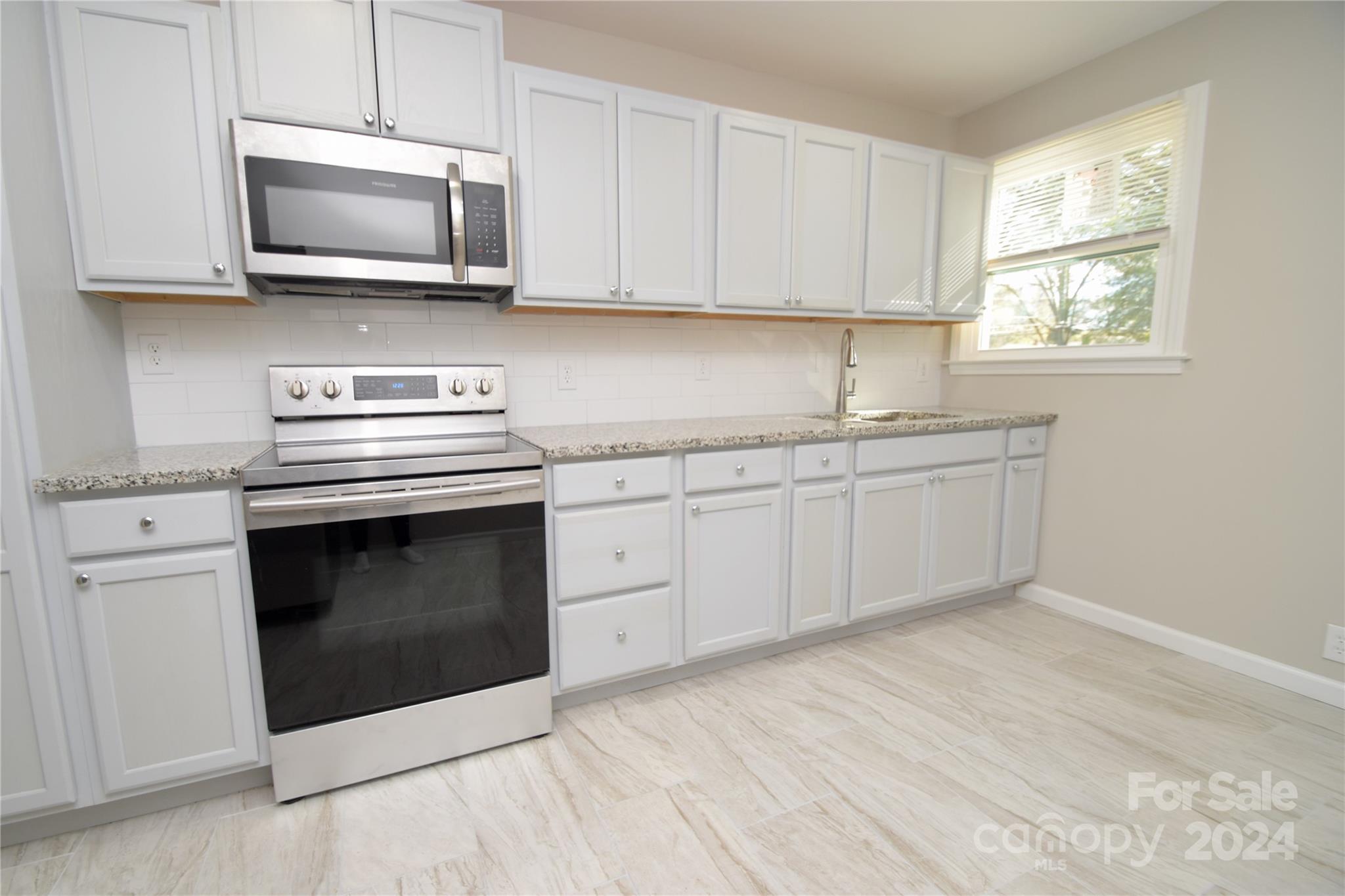 403 N Ransom Street Property Photo 6