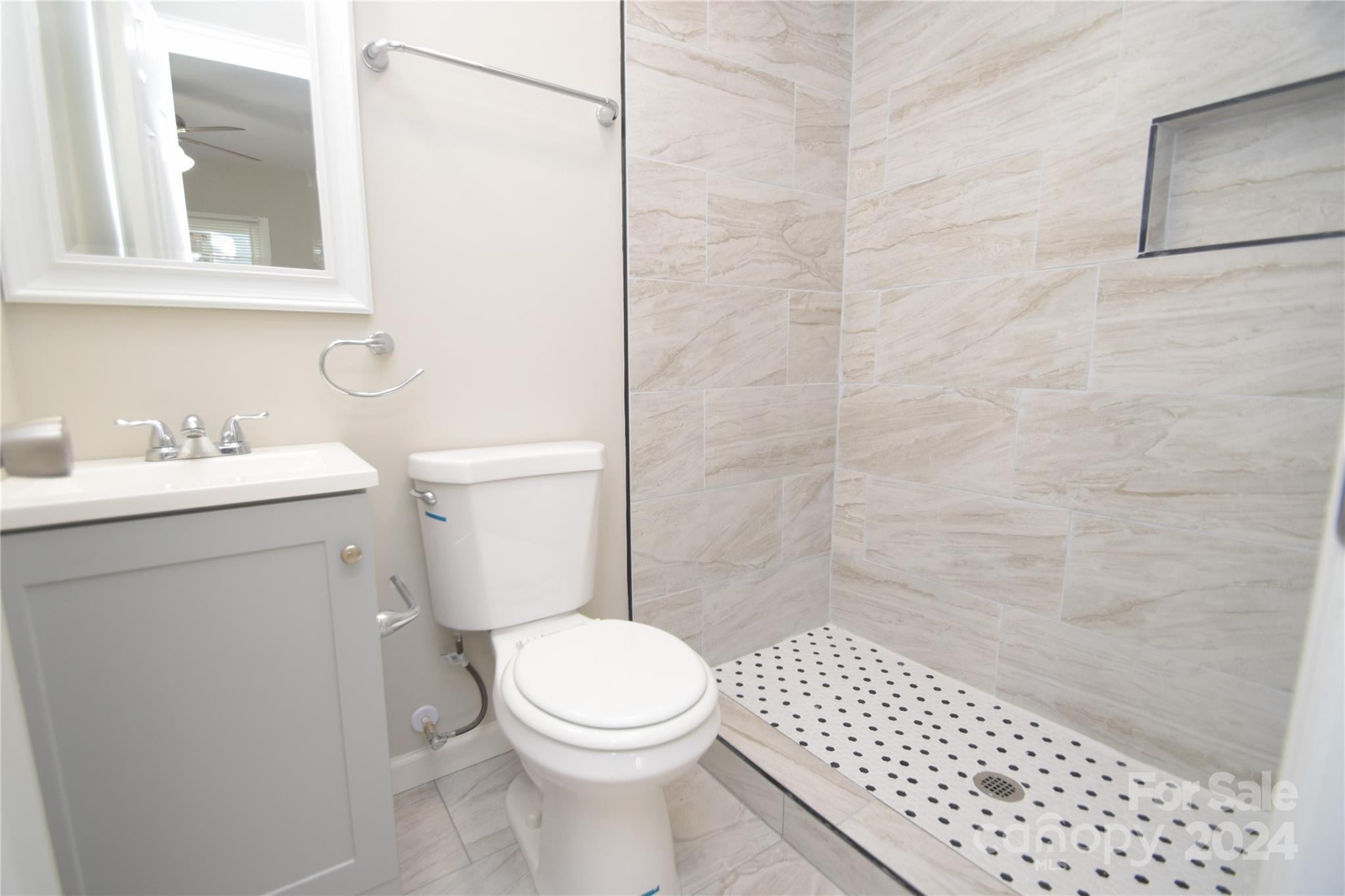 403 N Ransom Street Property Photo 12