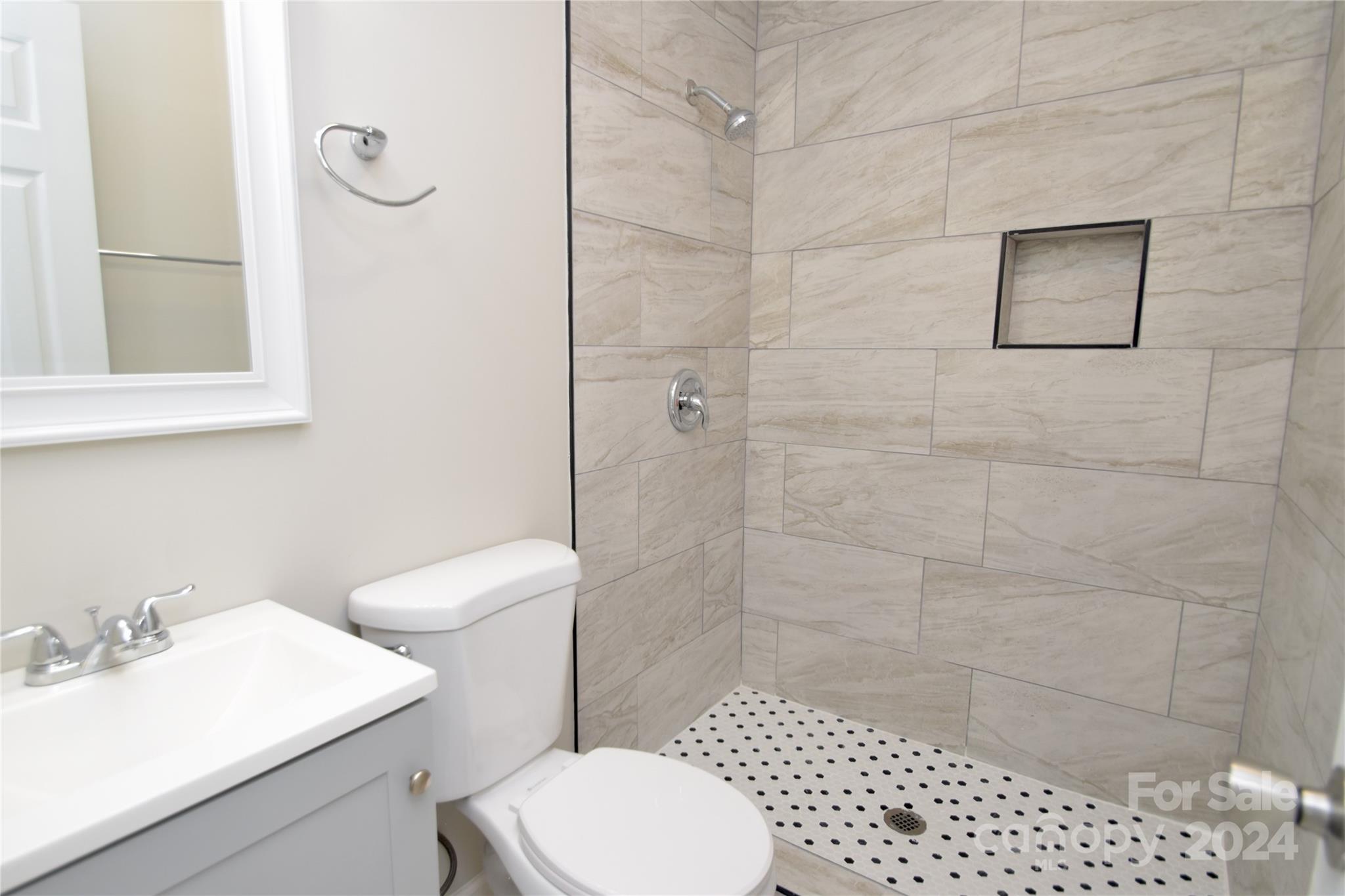 403 N Ransom Street Property Photo 18