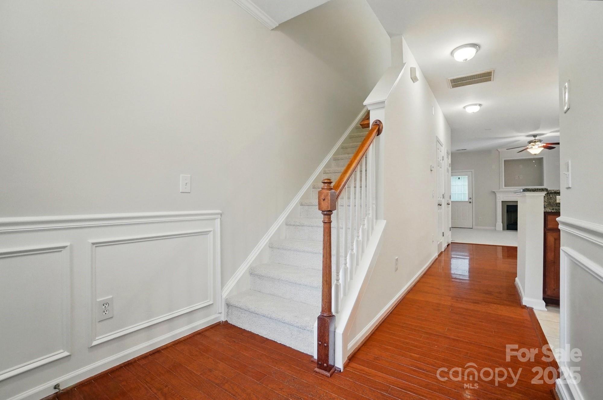 310 Rose Garden Court Property Photo 6