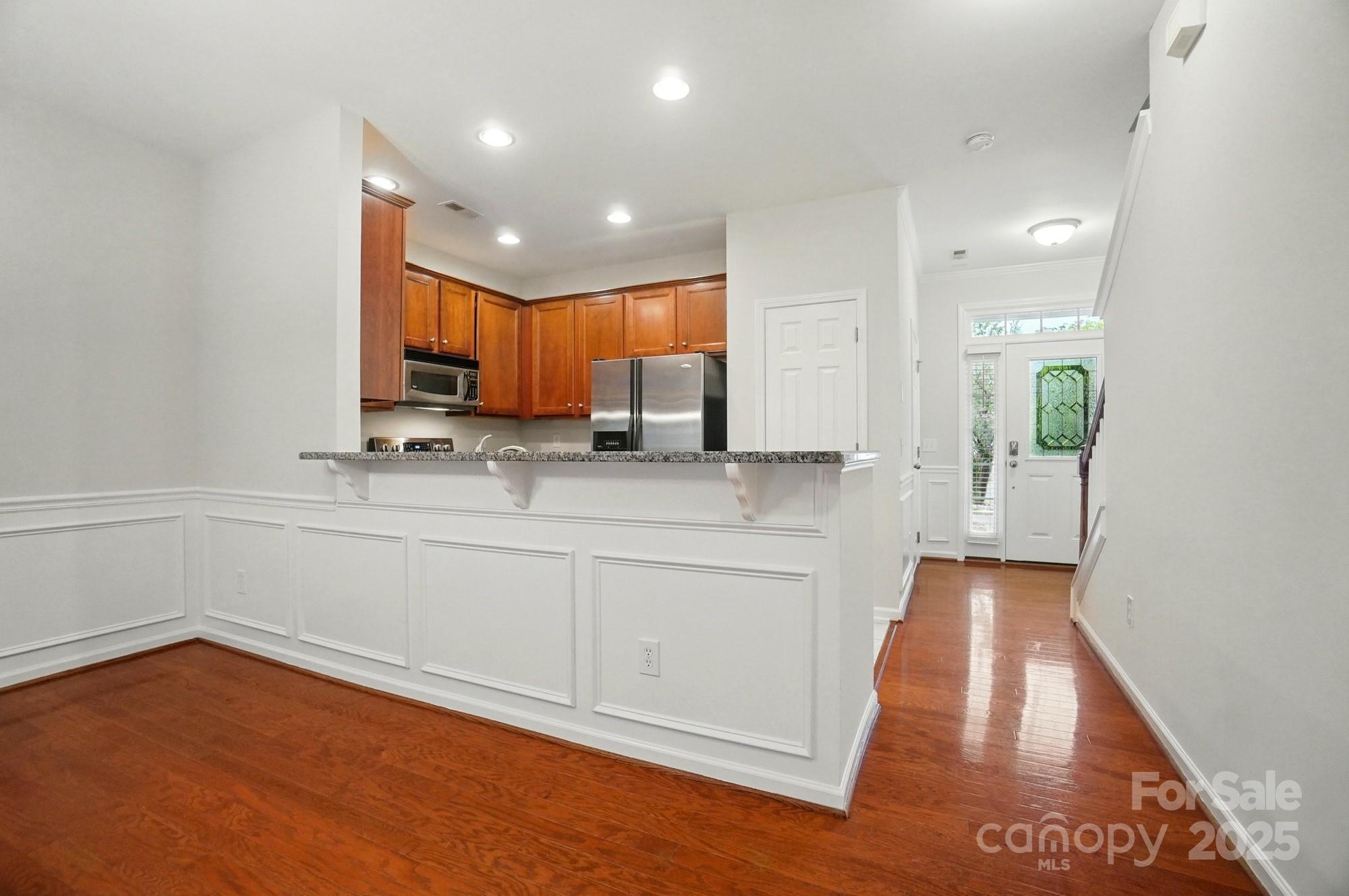 310 Rose Garden Court Property Photo 7