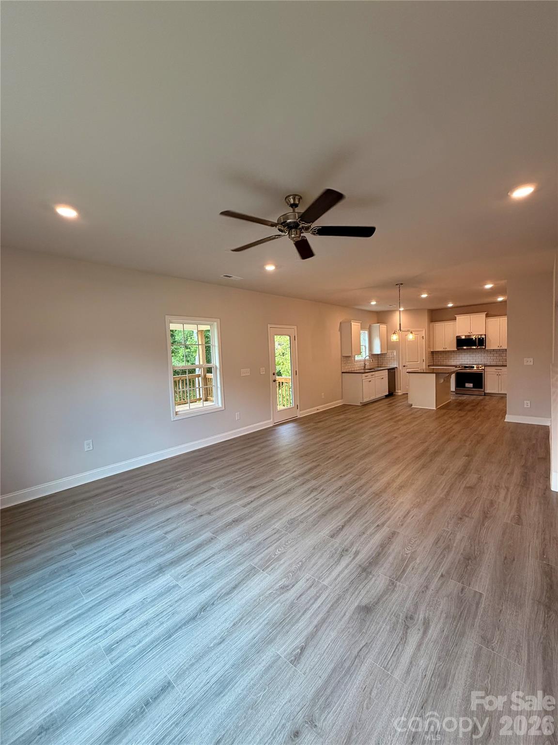 200 Fostoria Place 78a Property Photo 6