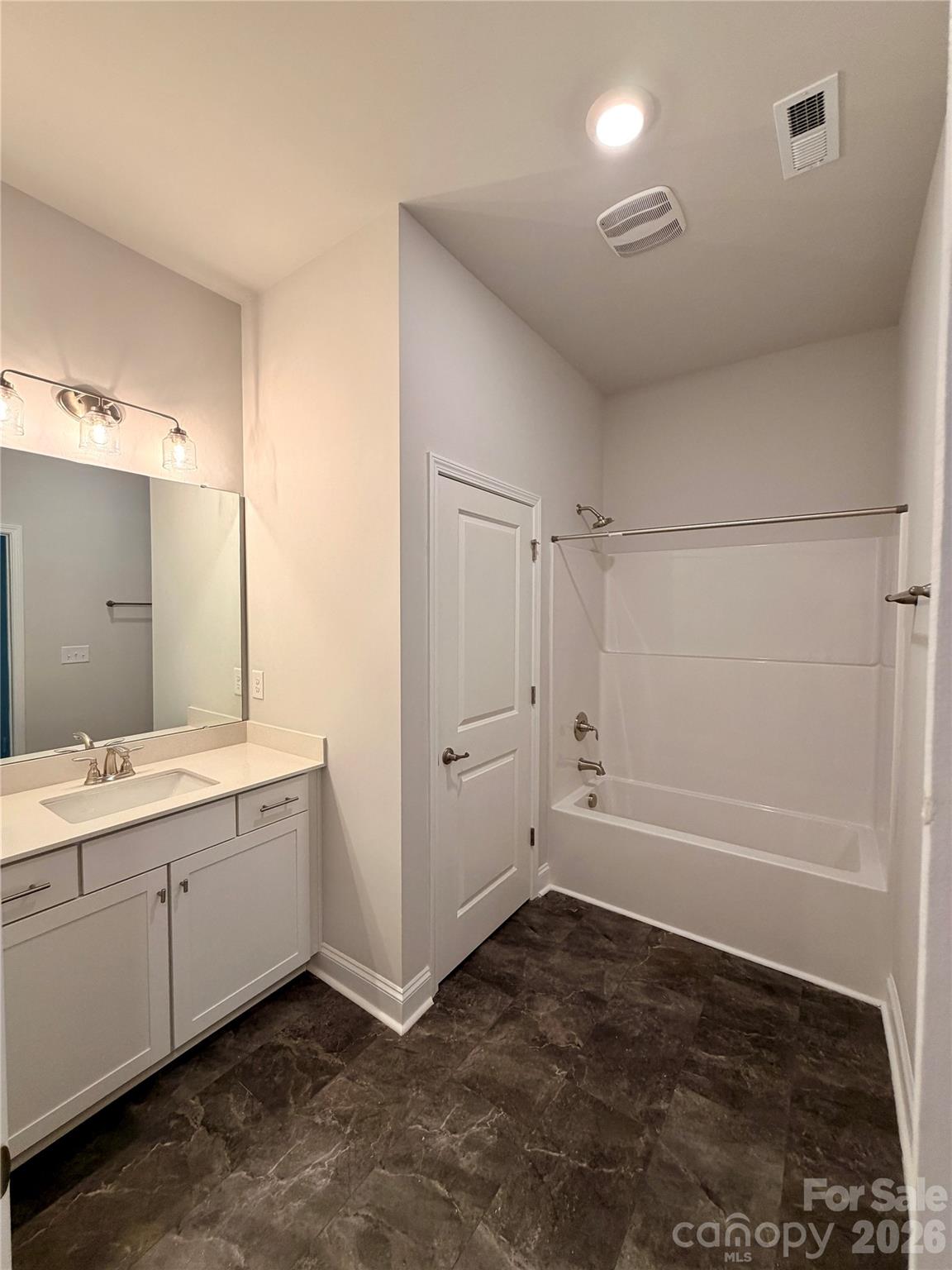 200 Fostoria Place 78a Property Photo 17