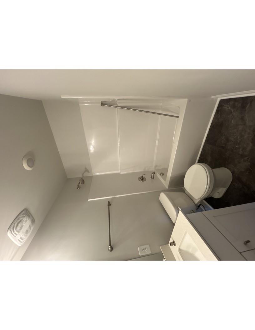 200 Fostoria Place 78a Property Photo 19