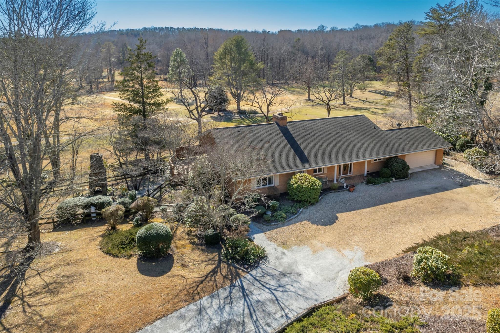 325 Renard Road Property Photo