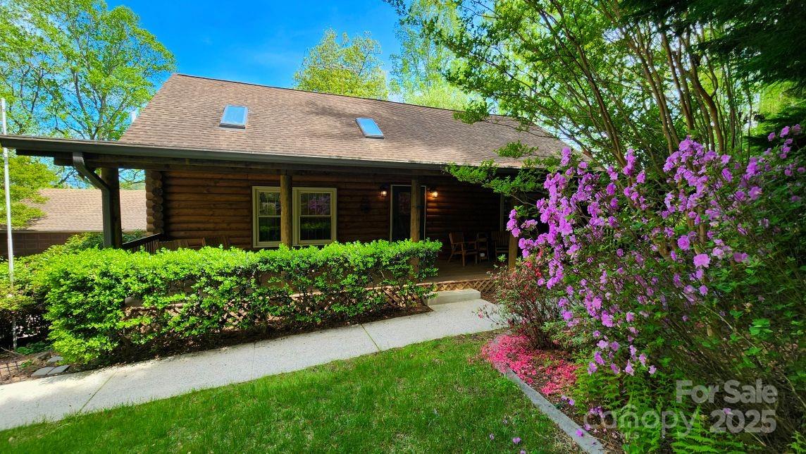 336 Winding Way Lane