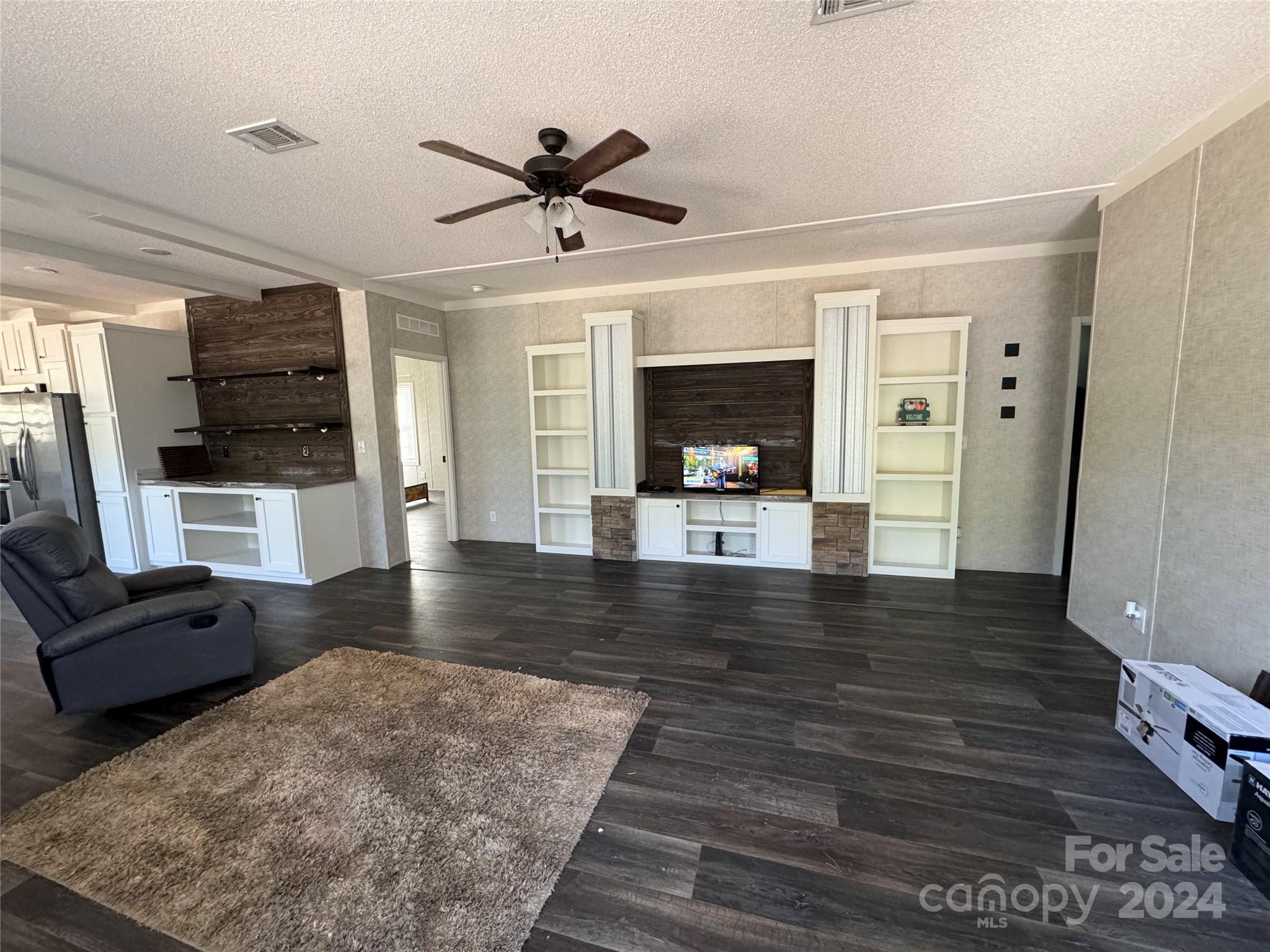 3960 Travellers Road Property Photo 13