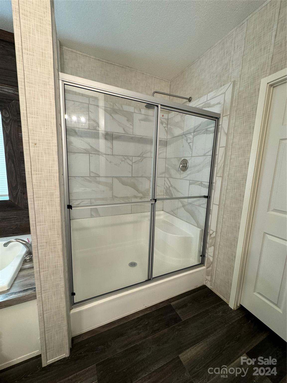 3960 Travellers Road Property Photo 19
