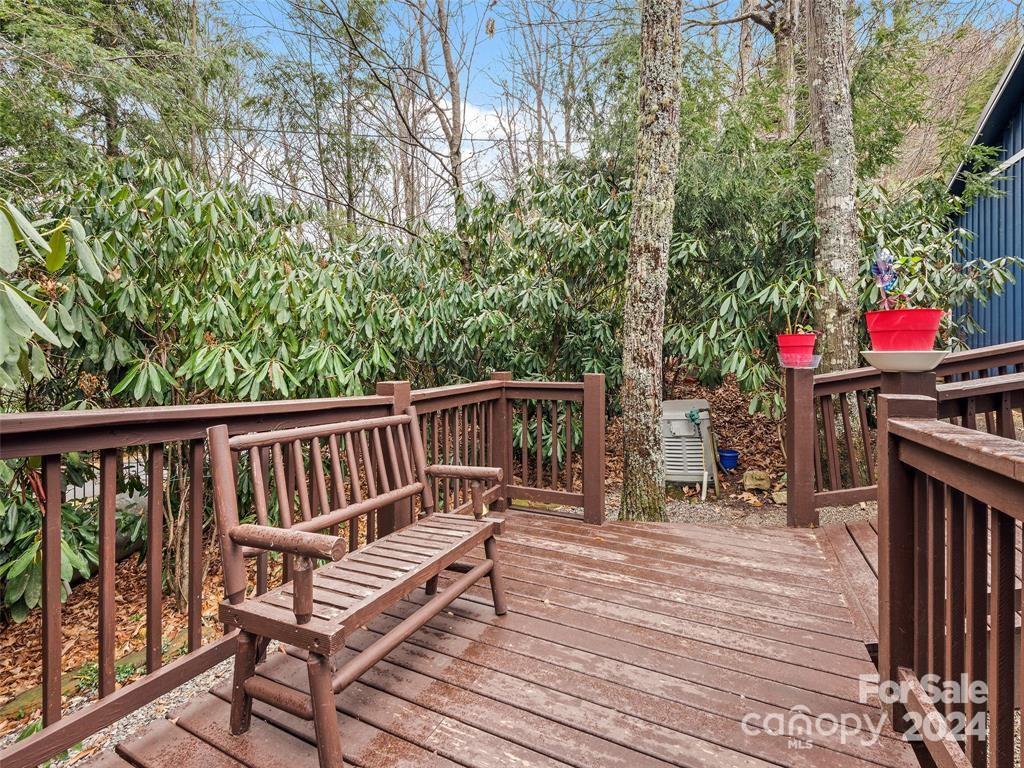 12 Belisle Lane Property Photo 6