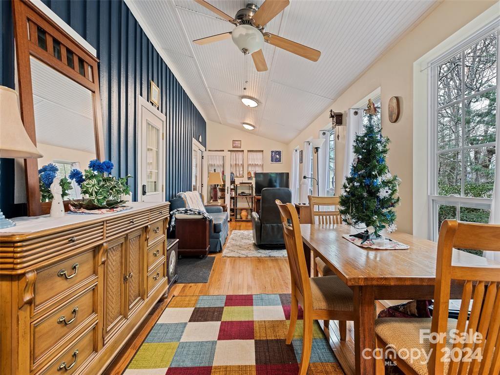 12 Belisle Lane Property Photo 8