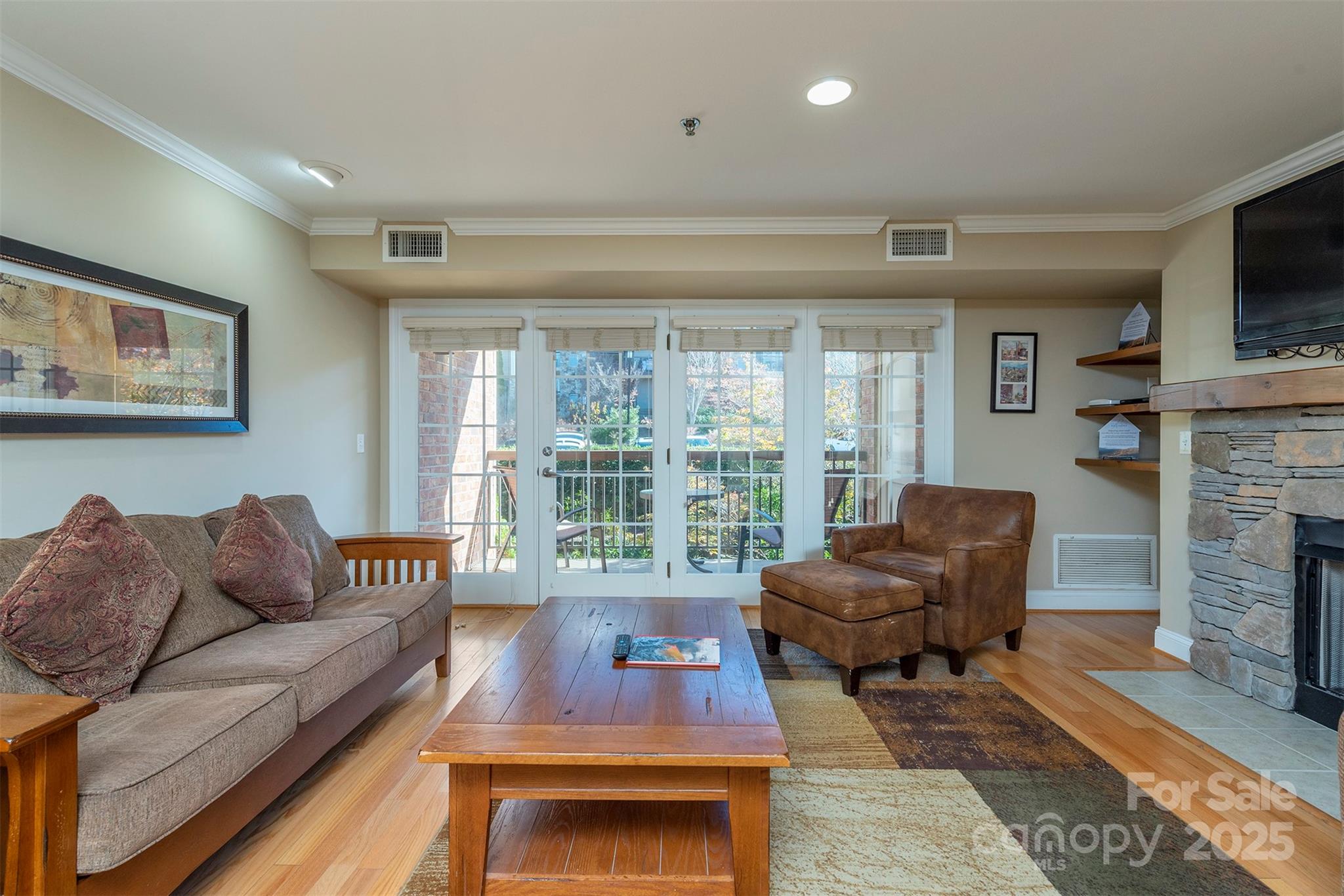 303 Bowling Park Road Property Photo 4