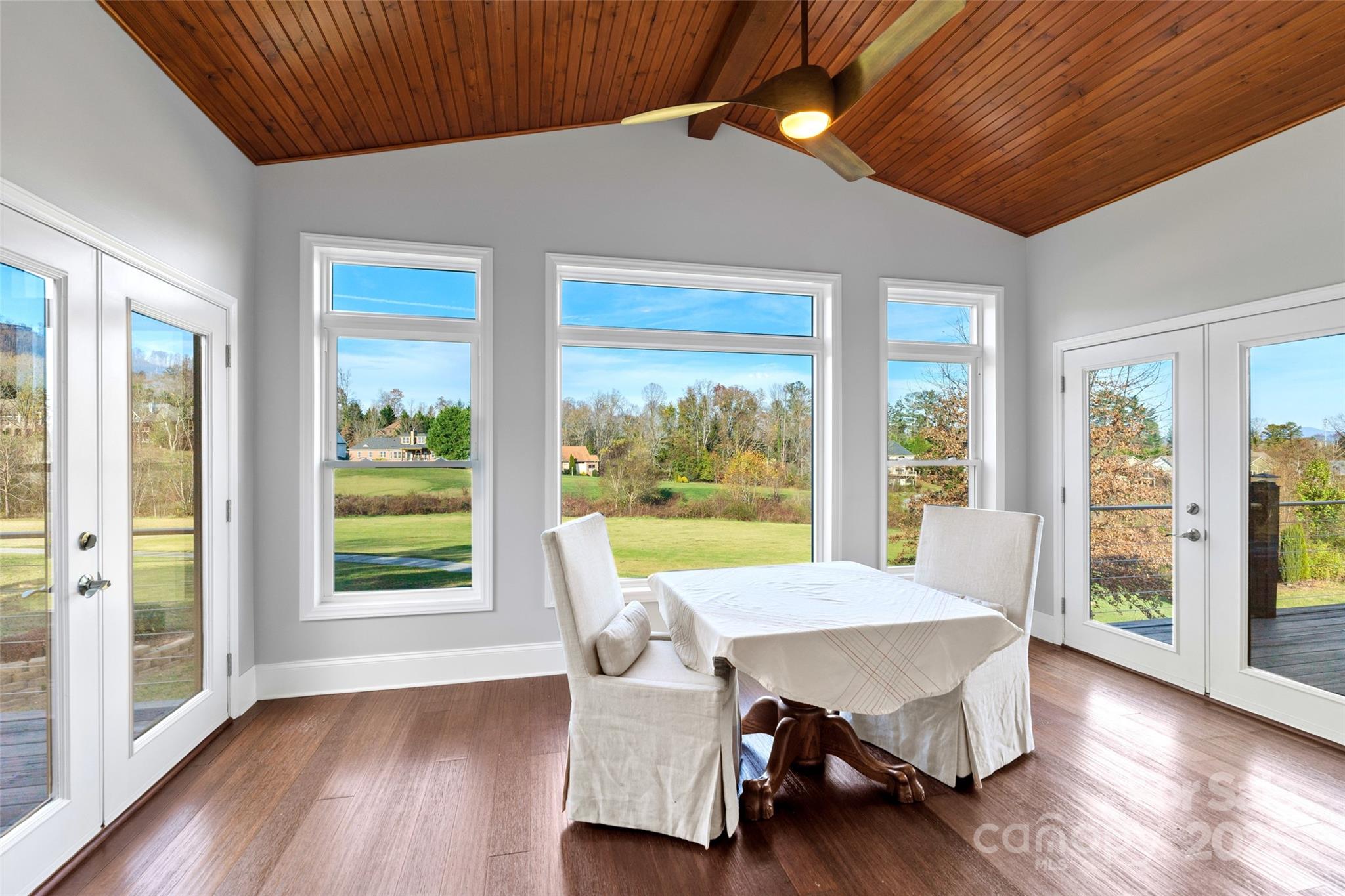 160 Fairway Falls Road Property Photo 5