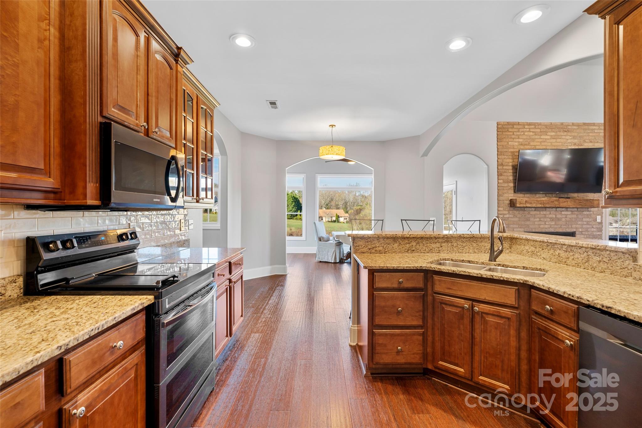160 Fairway Falls Road Property Photo 14