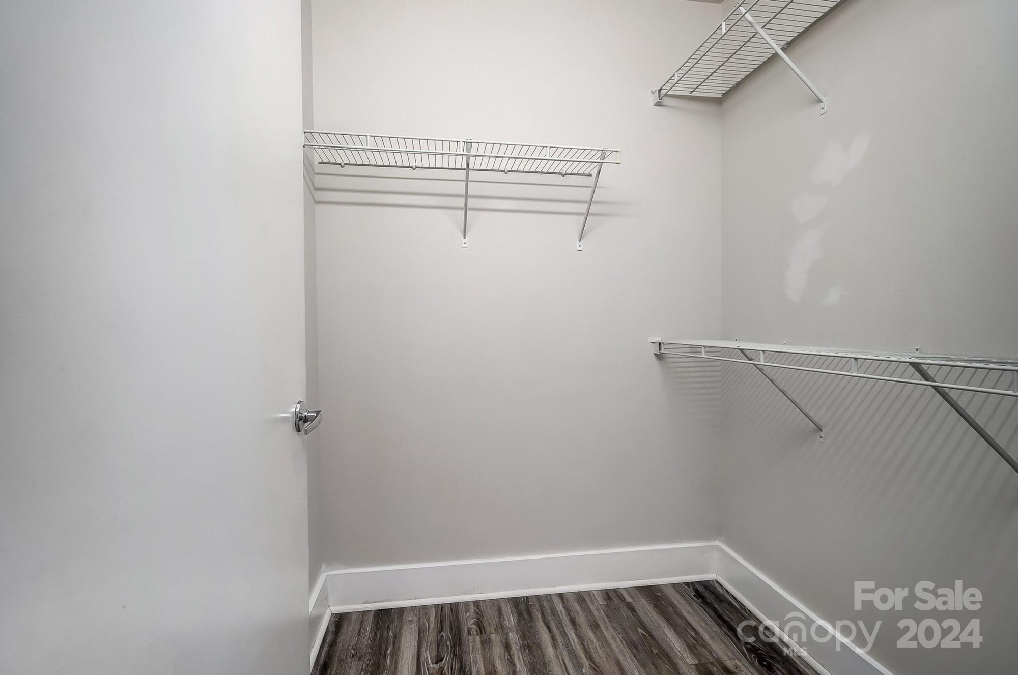 505 E 6th Street 916 Property Photo 23