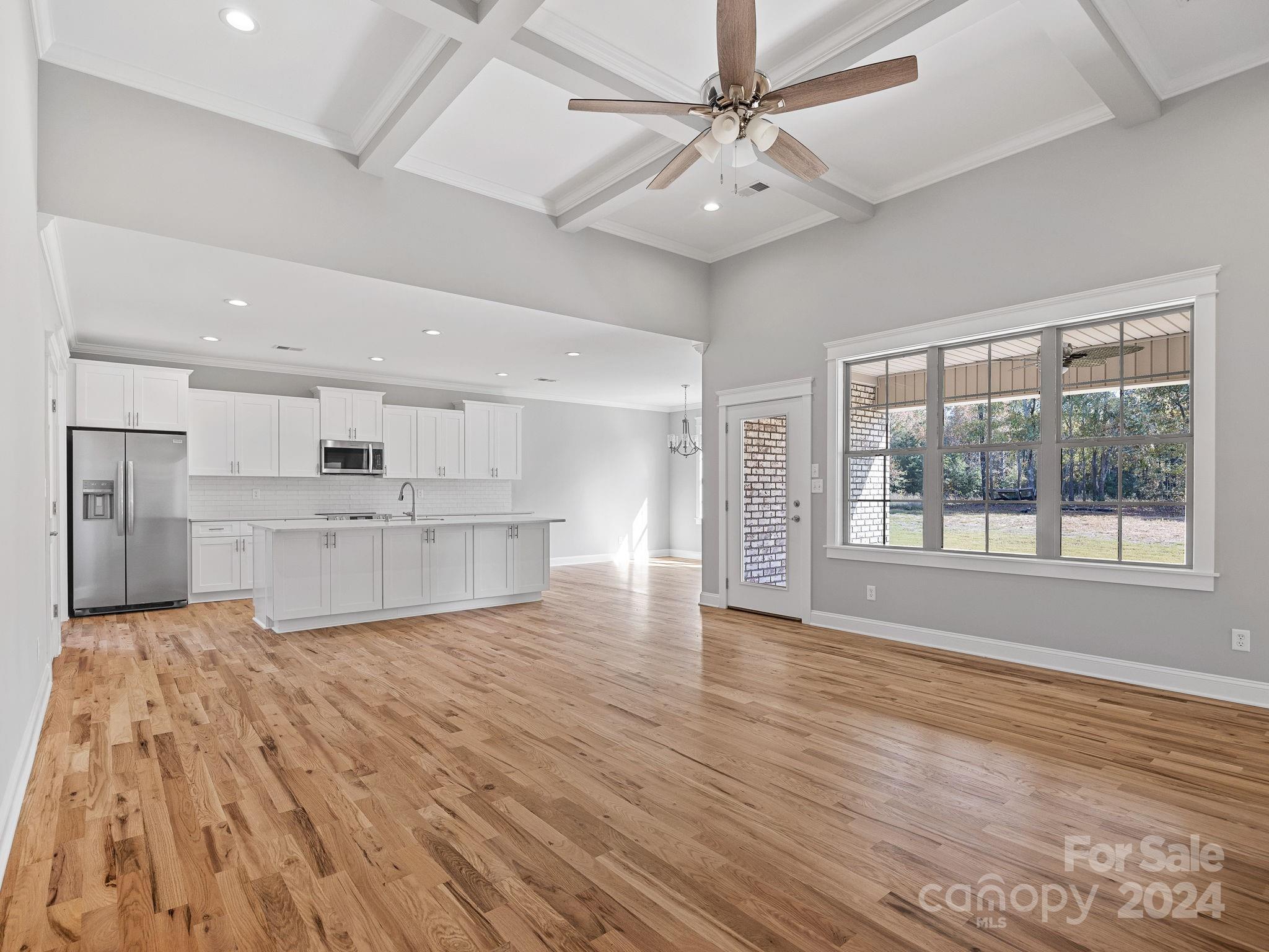 291 Robbins Road Property Photo 8